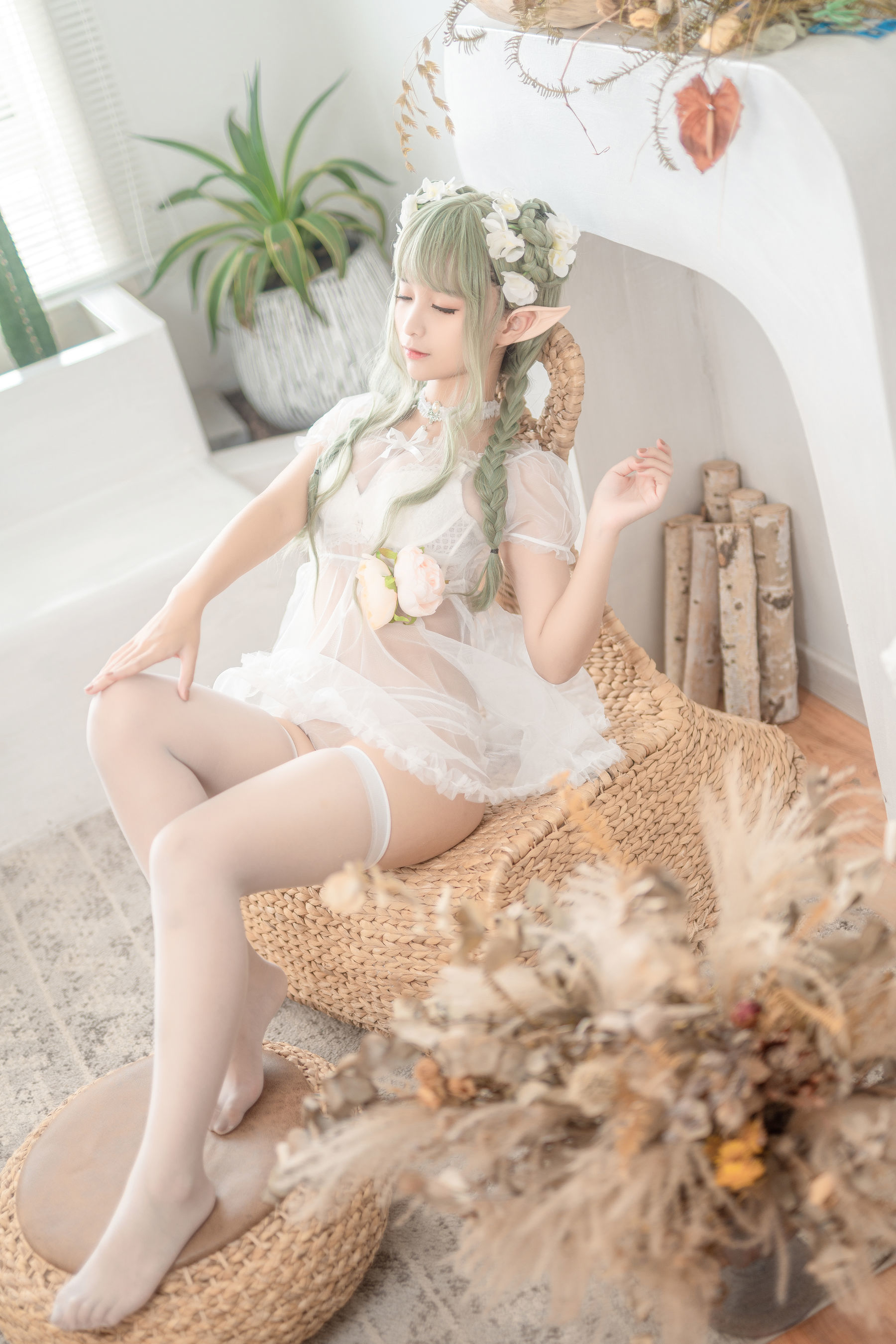 Sách ảnh COSER nổi tiếng] Blogger hoạt hình Stun Mo Mo - Vương quốc Tai nhọn Linh tinh Xanh