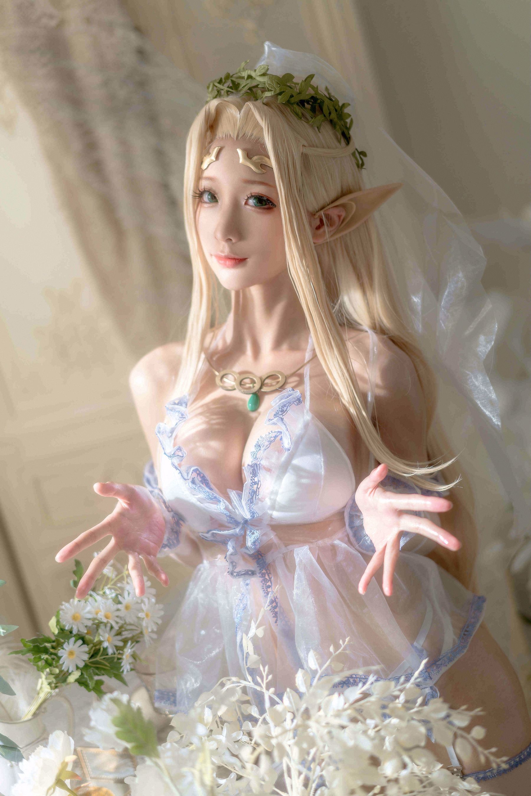 Ảnh Cosplay Người Nổi Tiếng Mạng] Blogger Anime Stun Mo Mo - Bạch Tinh Linh Áo cưới