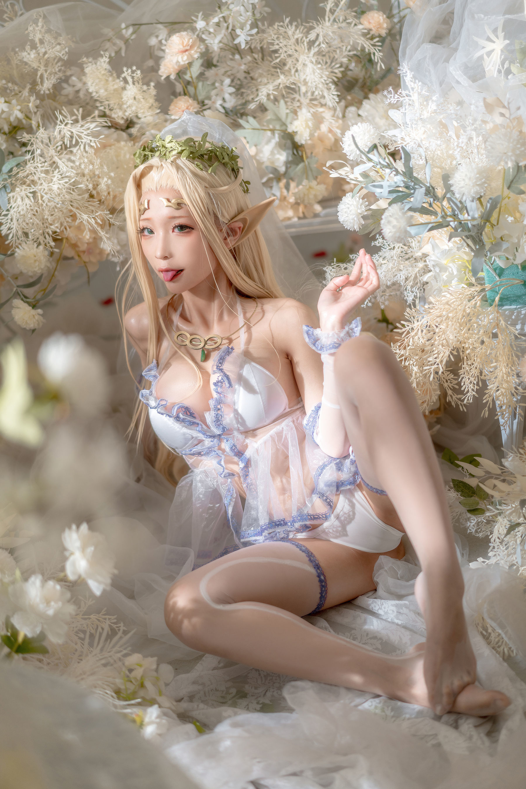 Ảnh Cosplay Người Nổi Tiếng Mạng] Blogger Anime Stun Mo Mo - Bạch Tinh Linh Áo cưới