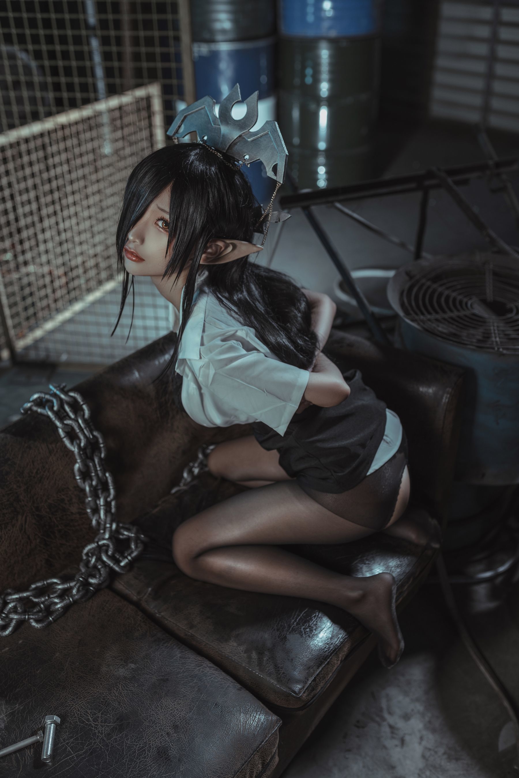 Internet Celebrity Coser Photobook] Anime Blogger Chun Mo Mo - Black Beast Queen OL Uniform