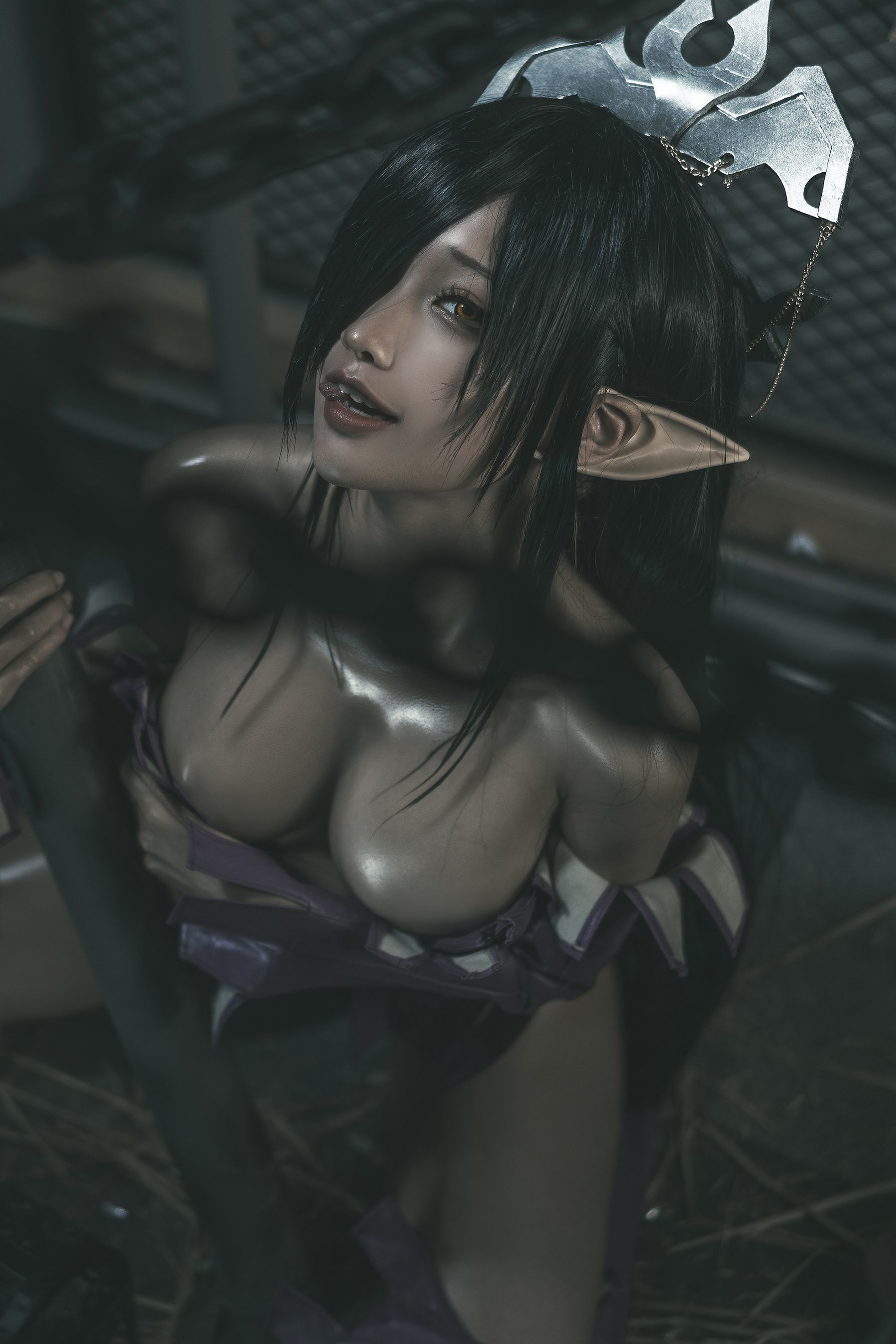 Internet Celebrity Cosplayer Photobook] Anime Blogger Chun Mo Mo - Black Beast Queen Original Design