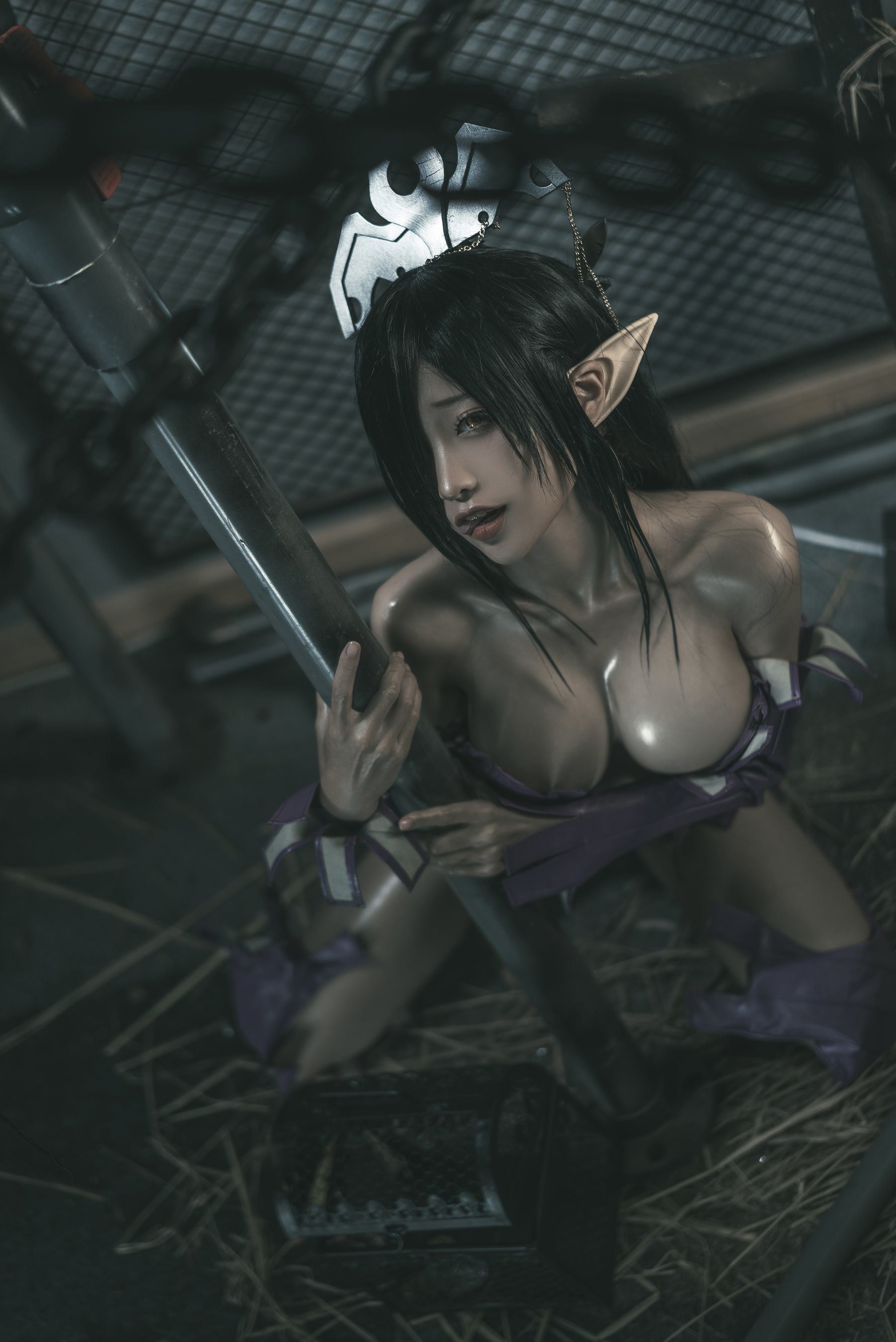 Internet Celebrity Cosplayer Photobook] Anime Blogger Chun Mo Mo - Black Beast Queen Original Design