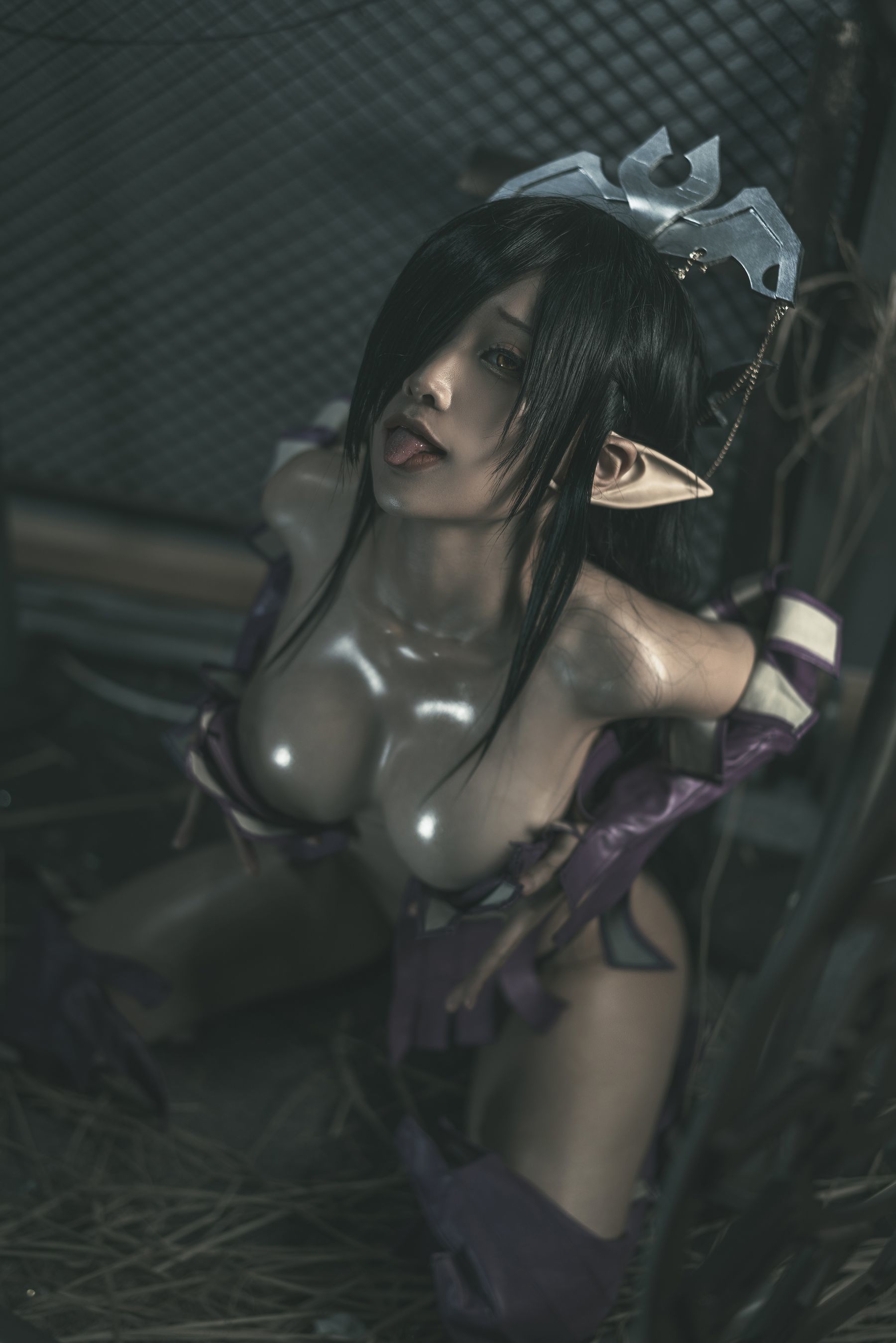 Internet Celebrity Cosplayer Photobook] Anime Blogger Chun Mo Mo - Black Beast Queen Original Design