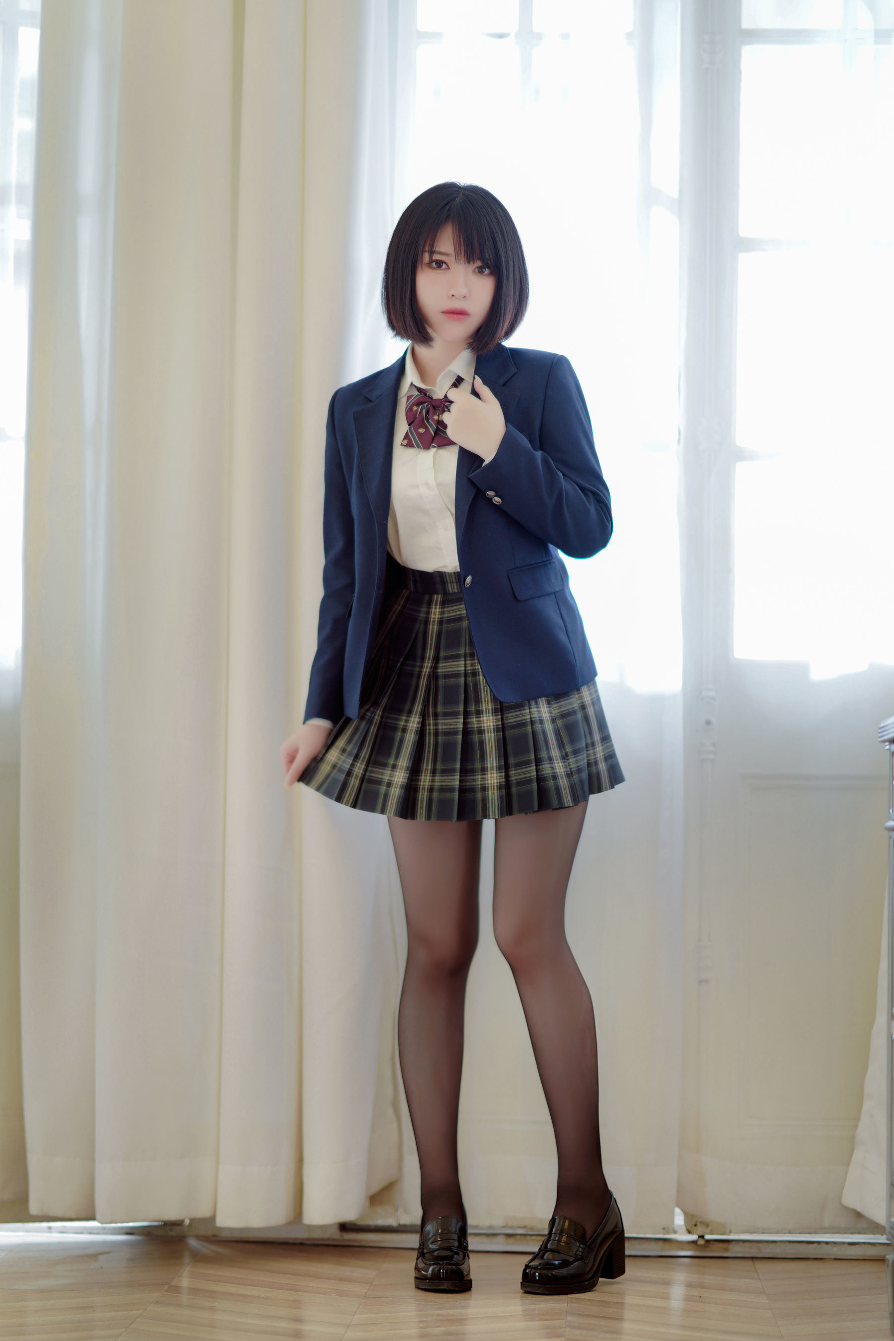 半半子 制服姿態 Cosplay寫真