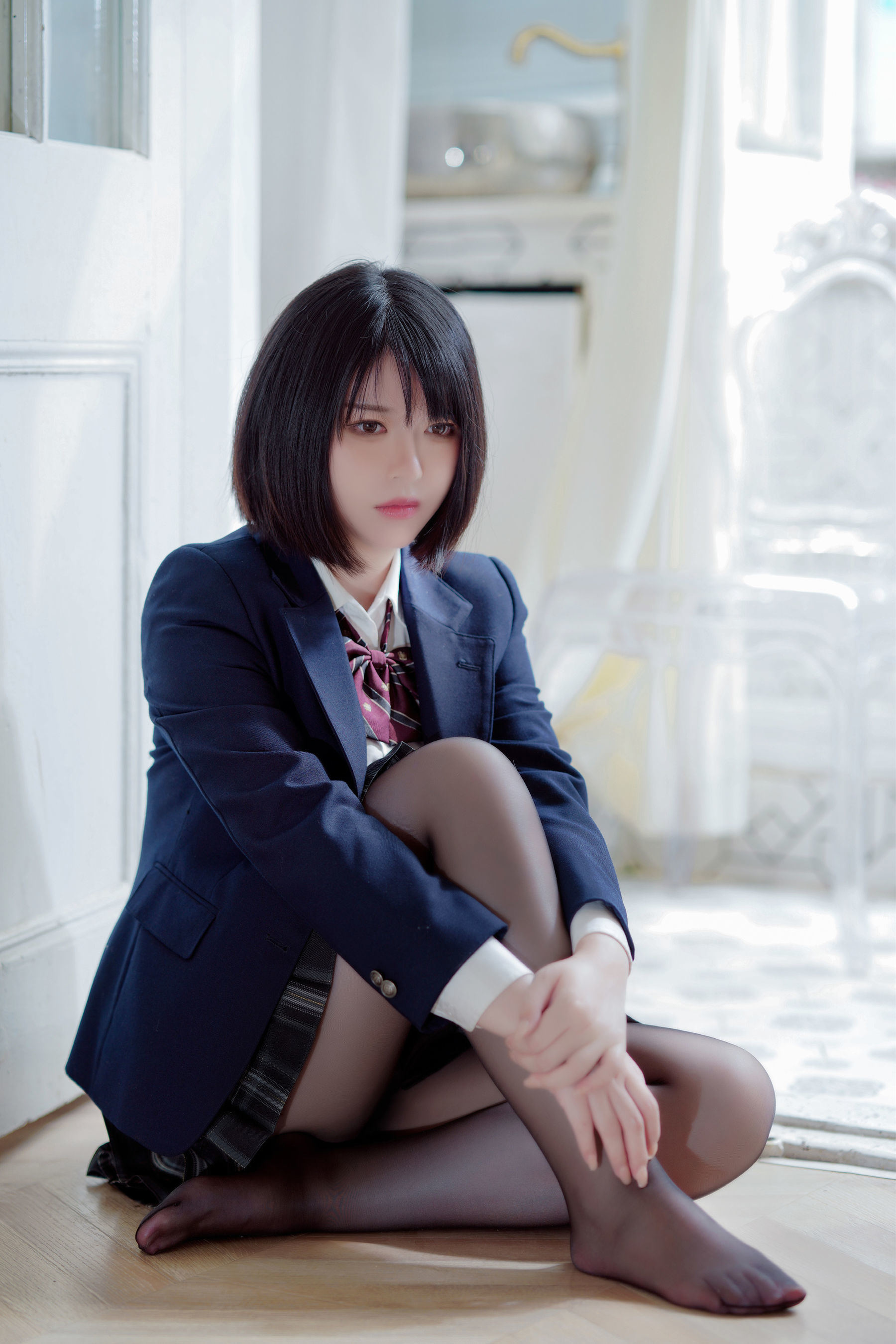 半半子 制服姿態 Cosplay寫真