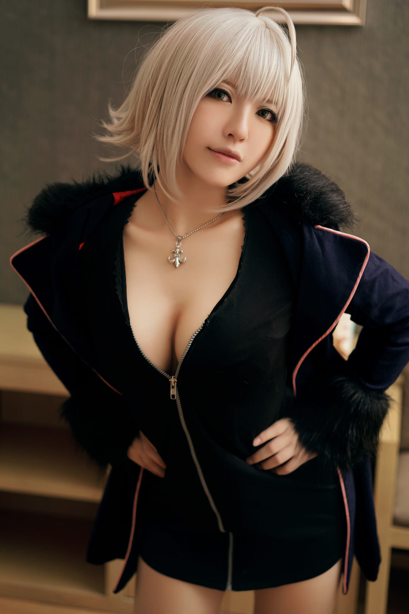 Internet Celebrity Coser Photo Book] Ban Ban Zi & Suo Suo Sophia - Black Zhen 2