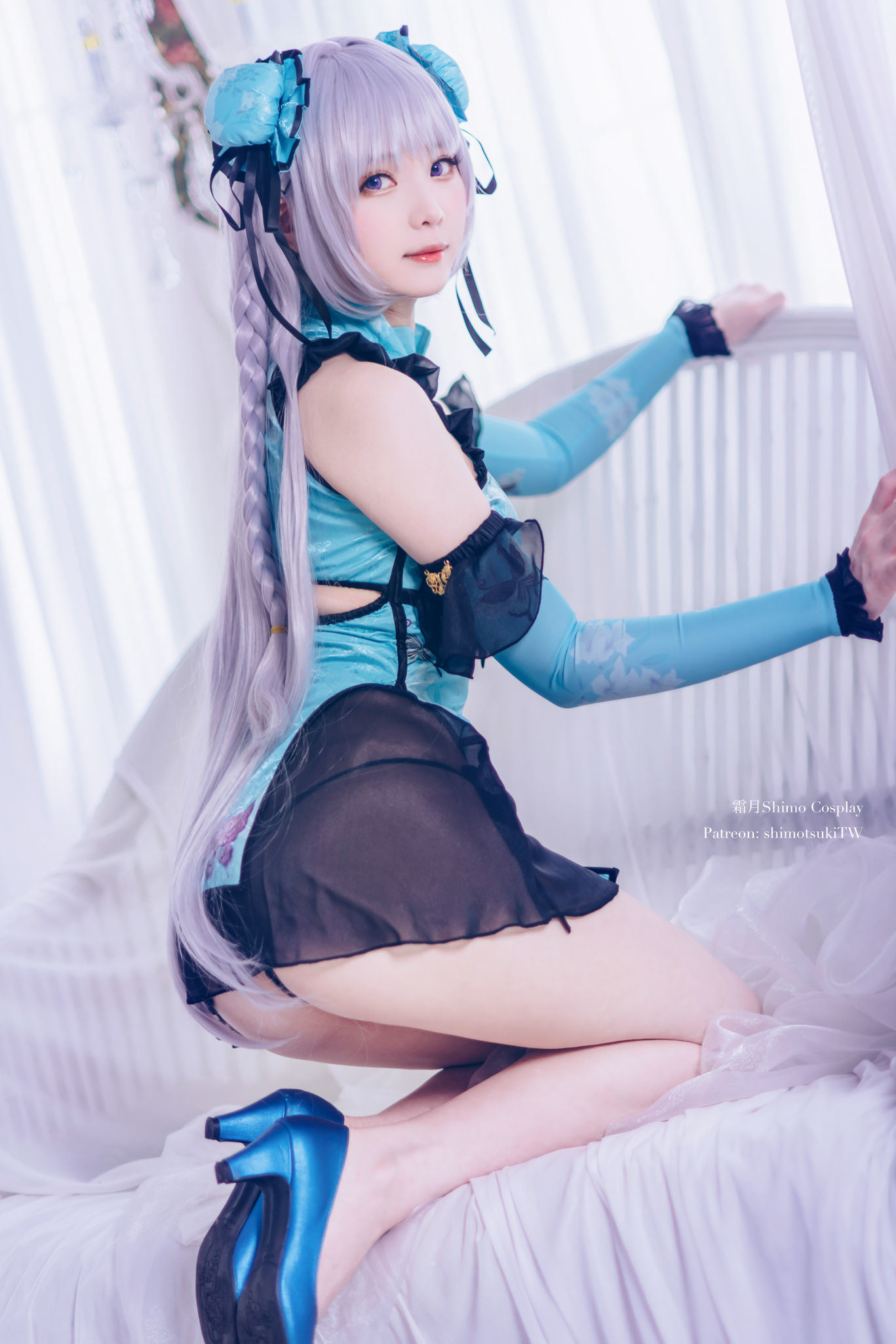 Internet Celebrity Cosplayer Photobook] Weibo Girl Shuangyue shimo - Yan Niang Huan Meng Tan Dai Yu