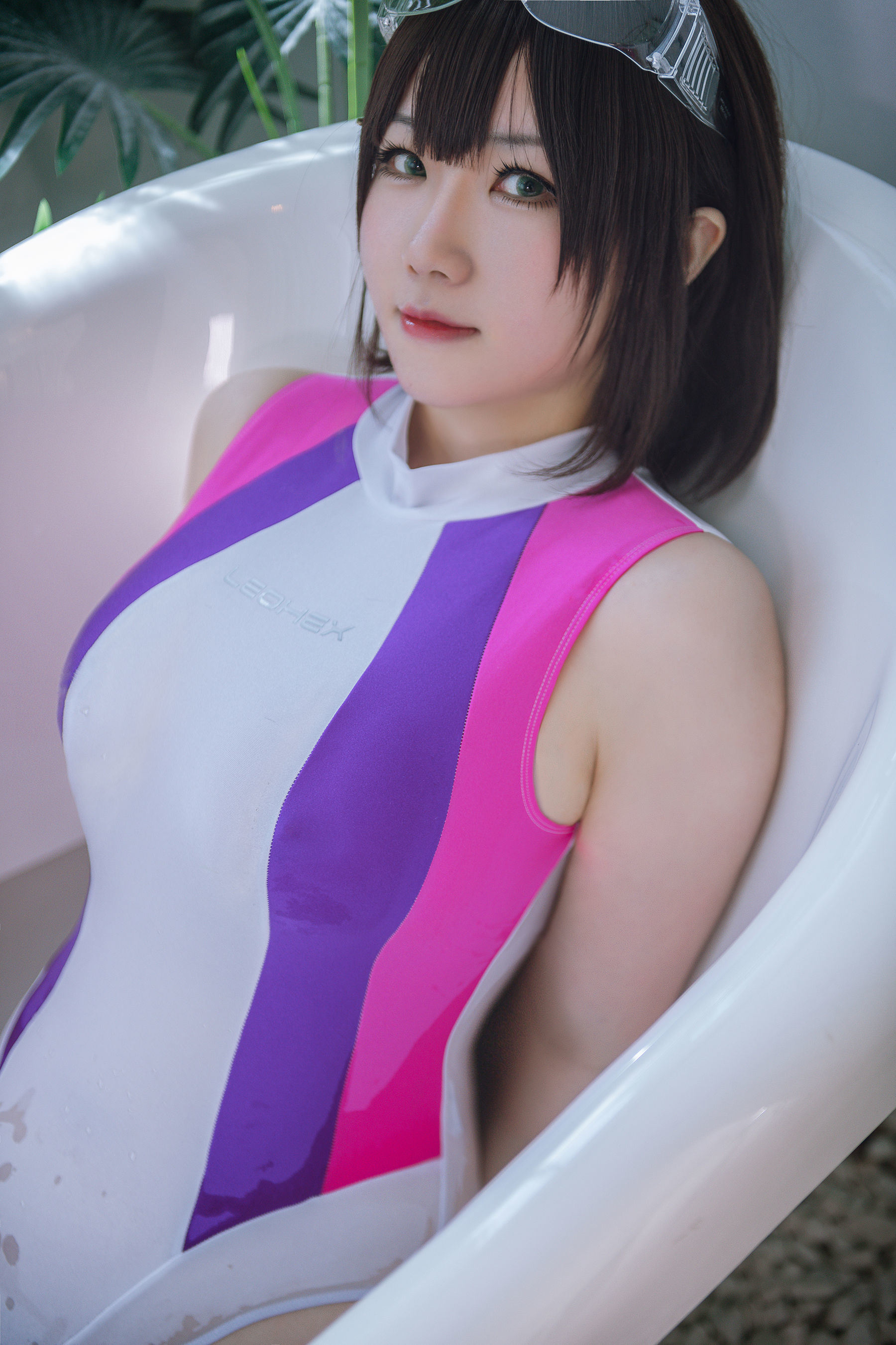 Internet Celebrity COSER Photobook] Slightly Curvy Cute Girl is Ben Mo Mo - Racing Swimsuit
