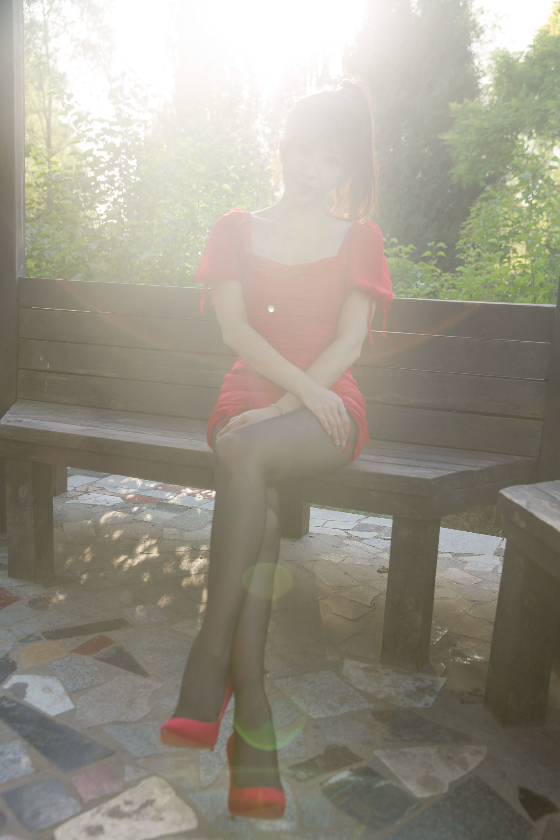 Internet Celebrity Coser Photobook] Douyu Streamer Little Witch Luna - Outdoor Little Red Skirt