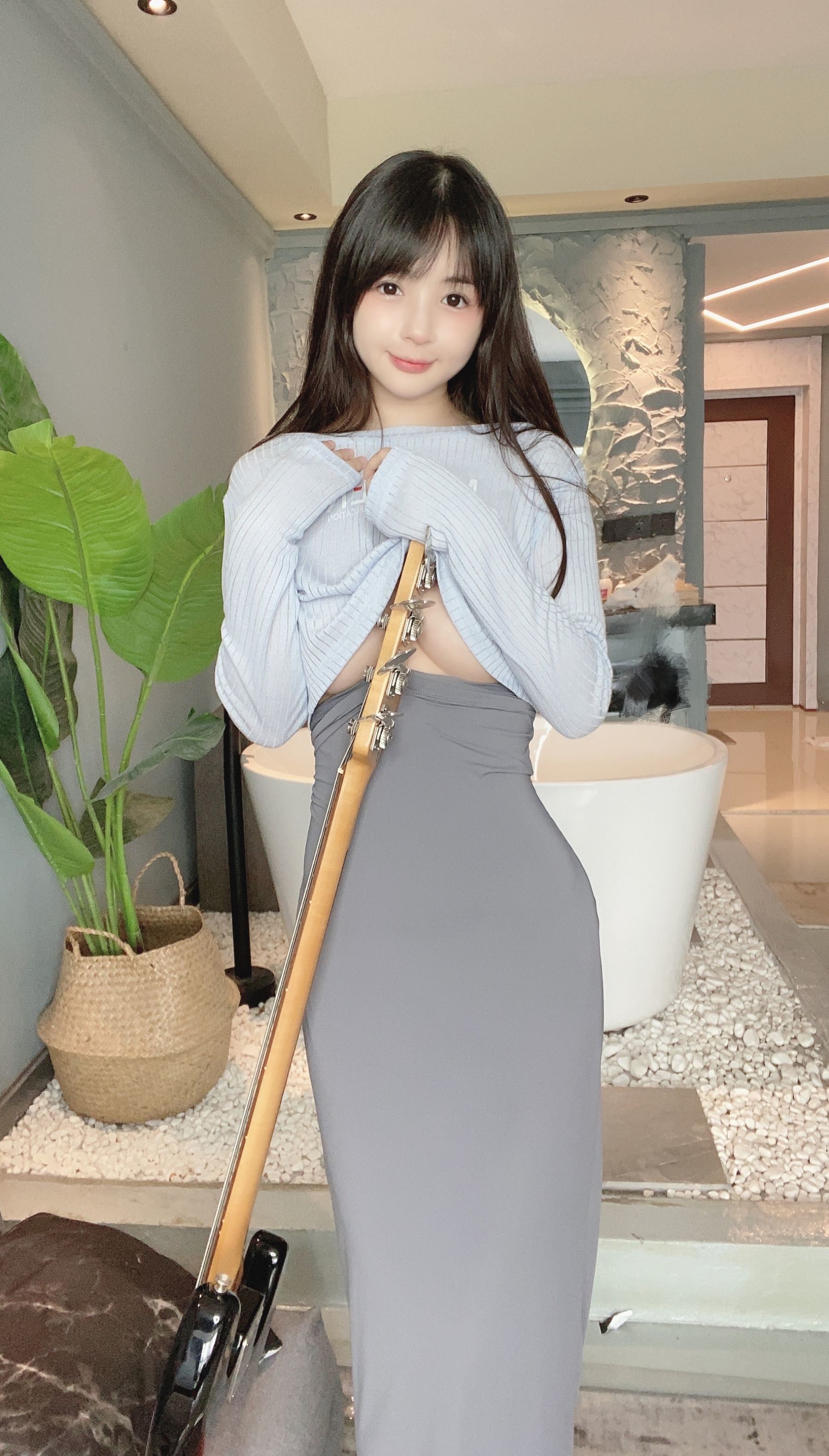 Ảnh COSER Net Red] Sakurai Ningning - Em Gái Guitar