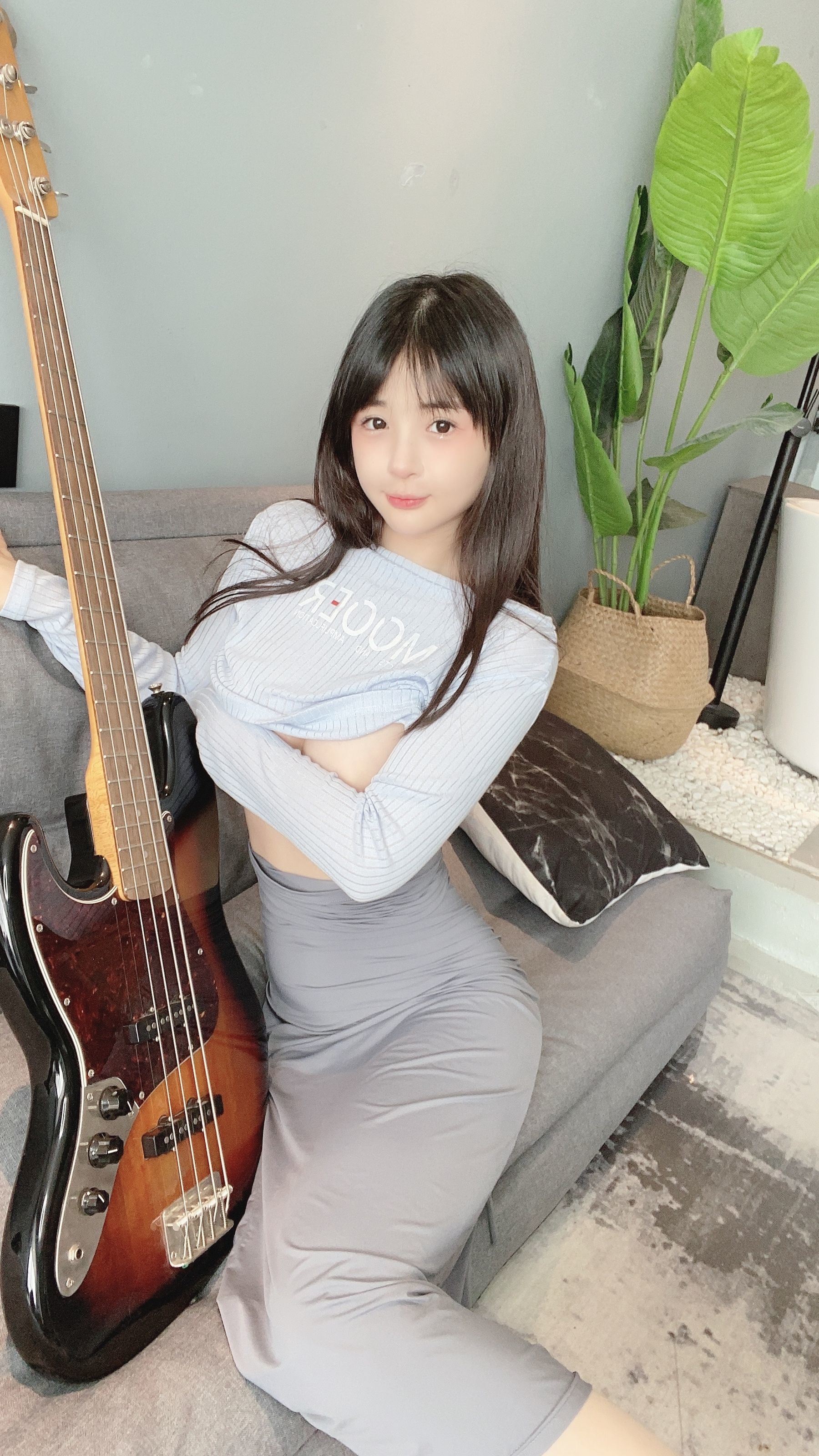 ネット有名人COSER写真集] 桜井ニンニン - ギターの妹