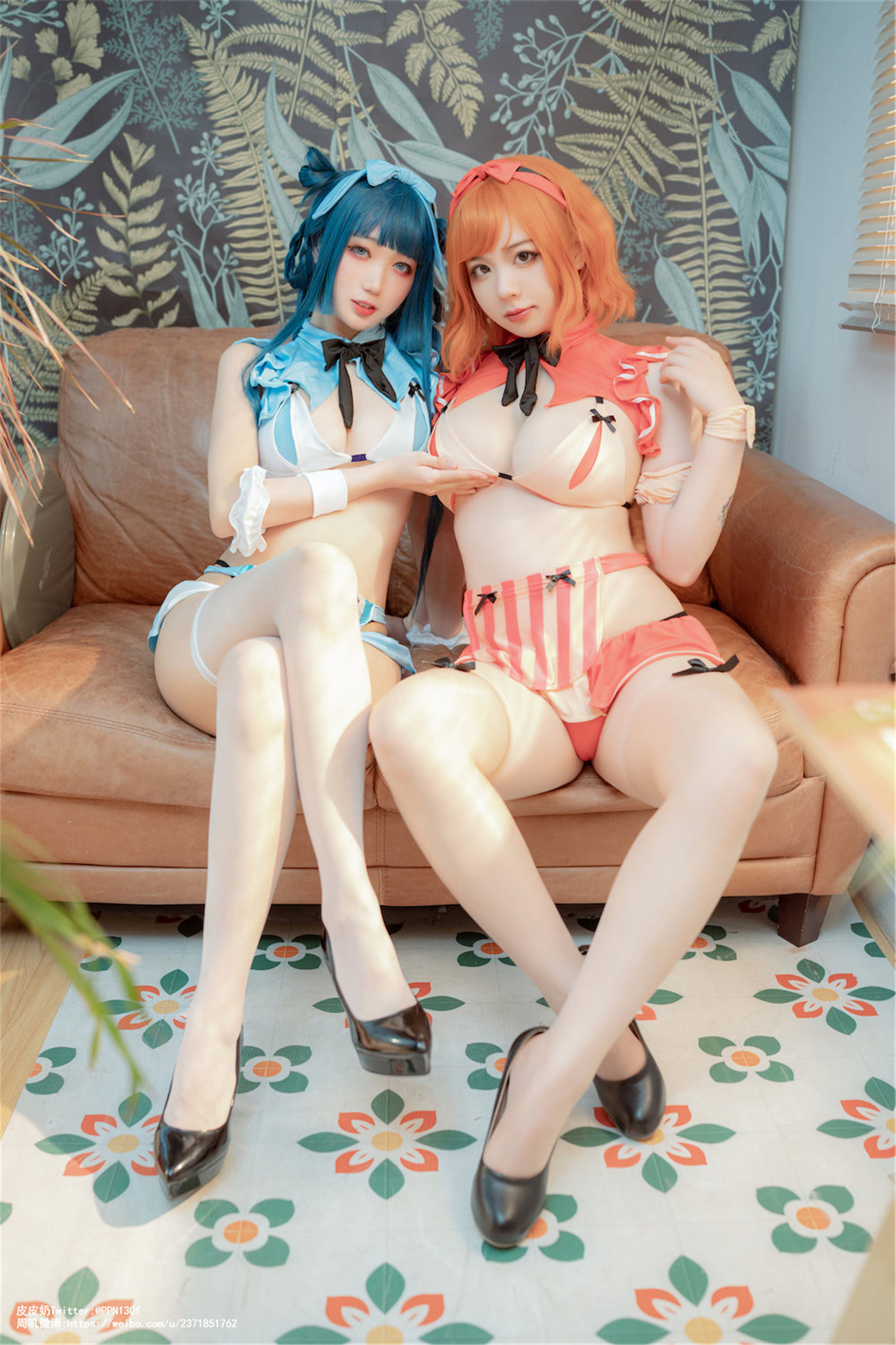 Tập ảnh Net Red COSER] Pipi Nai đáng yêu quá đi & Zhou Ji là thỏ thỏ dễ thương - Nhân viên phục vụ