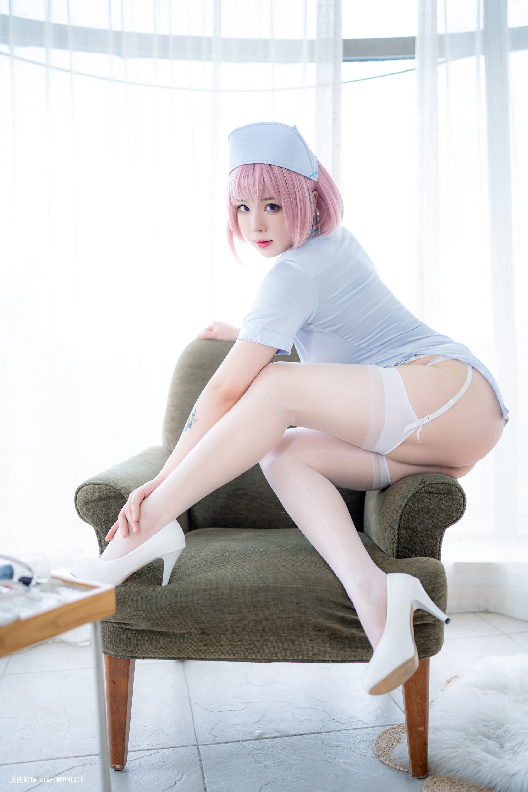 Internet Celebrity Coser Photobook] Pipi Naike is so cute & Zhou Ji is a cute bunny - Pink Blue Nurse