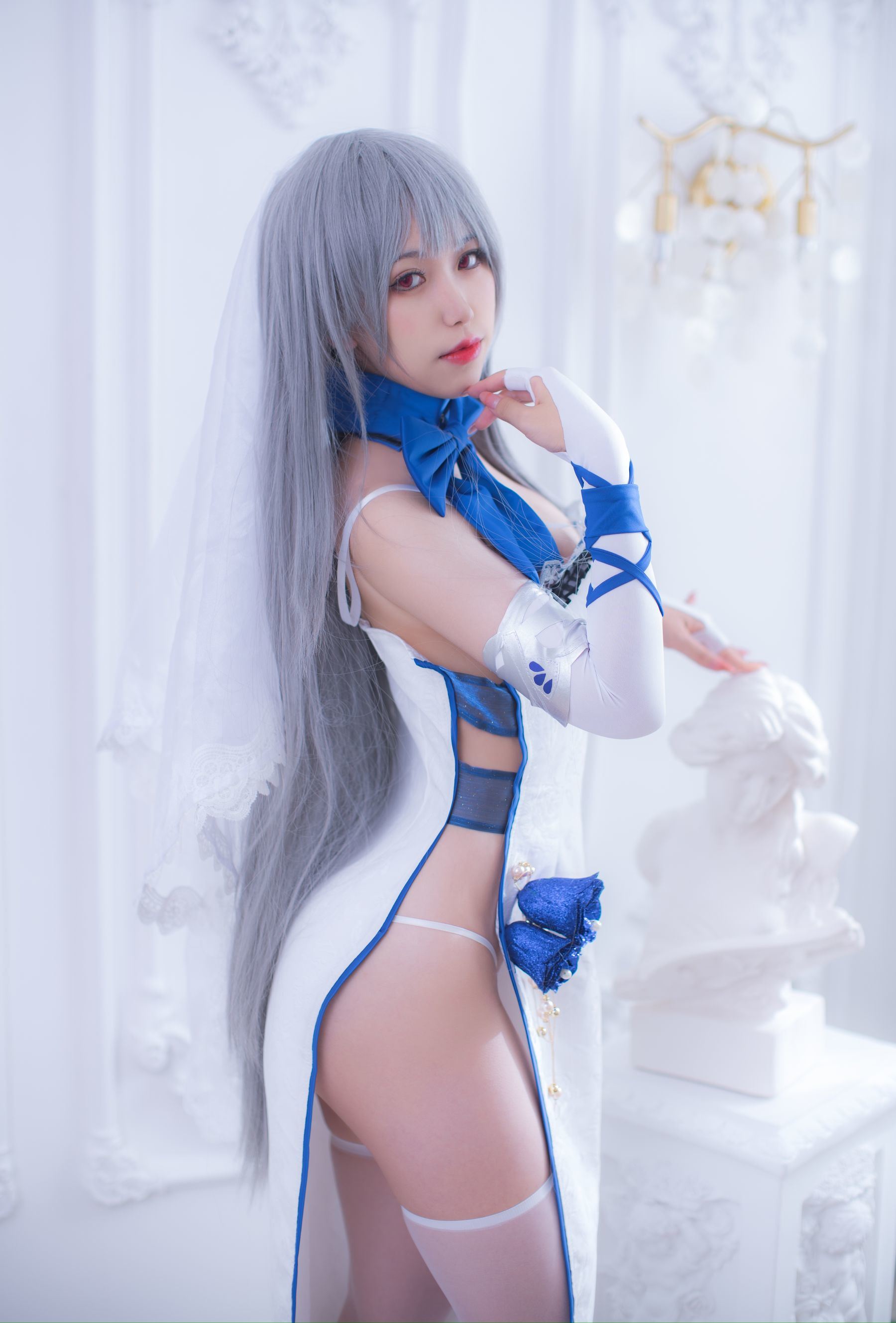 Internet Celebrity Cosplayer Photobook] Yuyuan Yuko SJ_ - Louis IX Formal Attire