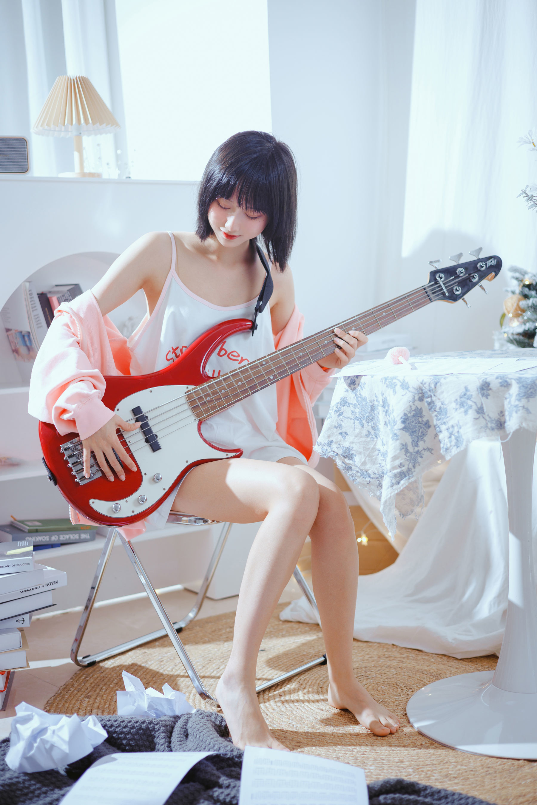 [Photo by internet celebrity COSER] Cute Miss Mu Mianmian OwO - Bass and Sister