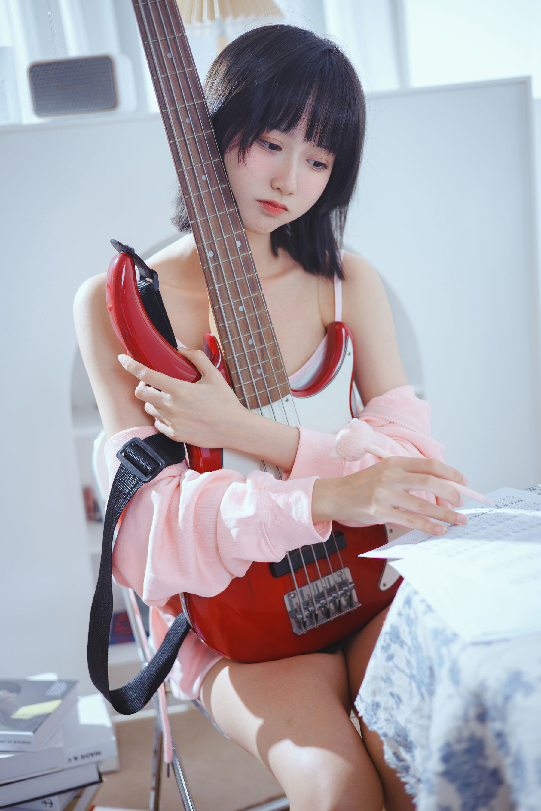 [Photo by internet celebrity COSER] Cute Miss Mu Mianmian OwO - Bass and Sister