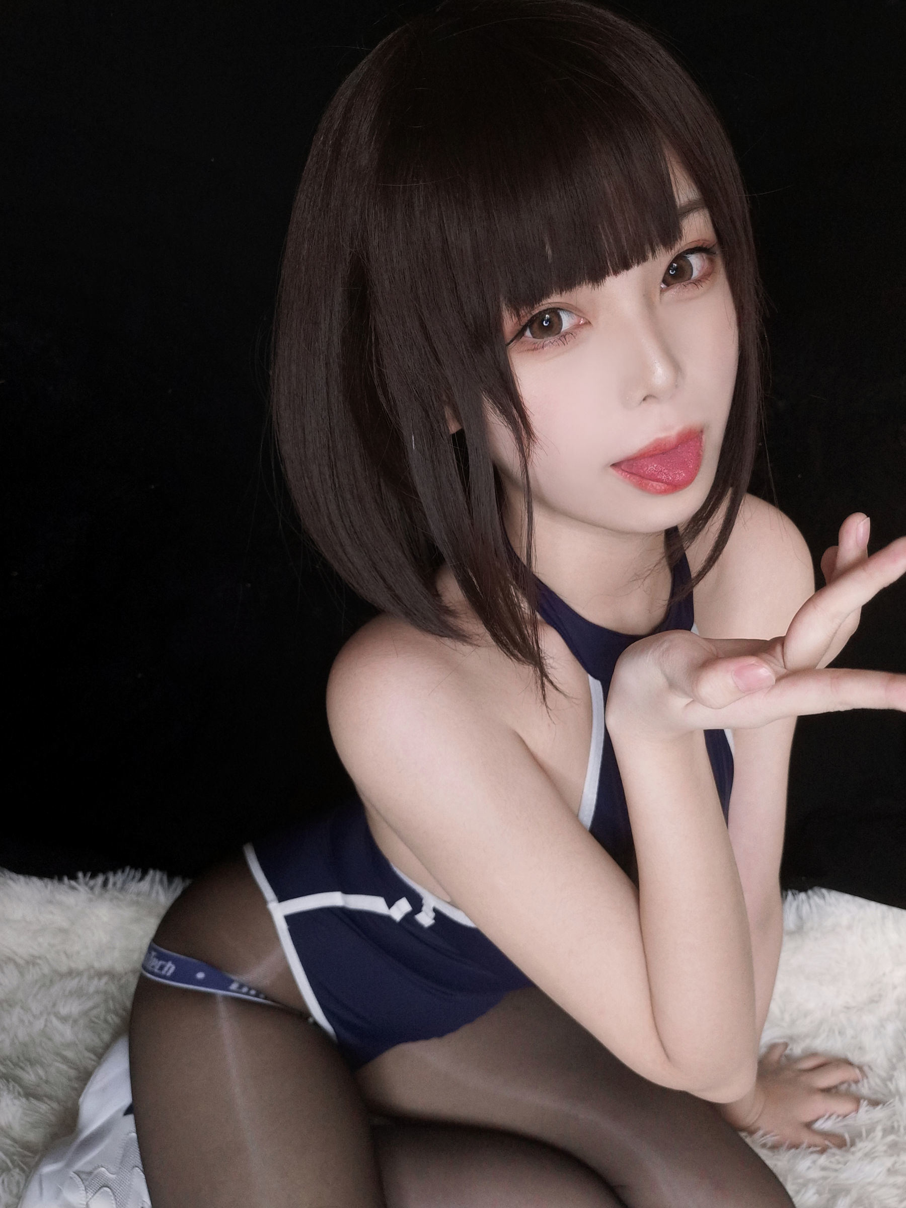 Internet Celebrity Cosplayer Photobook] Cute Miss Mizhi Maoqiu - Swimsuit