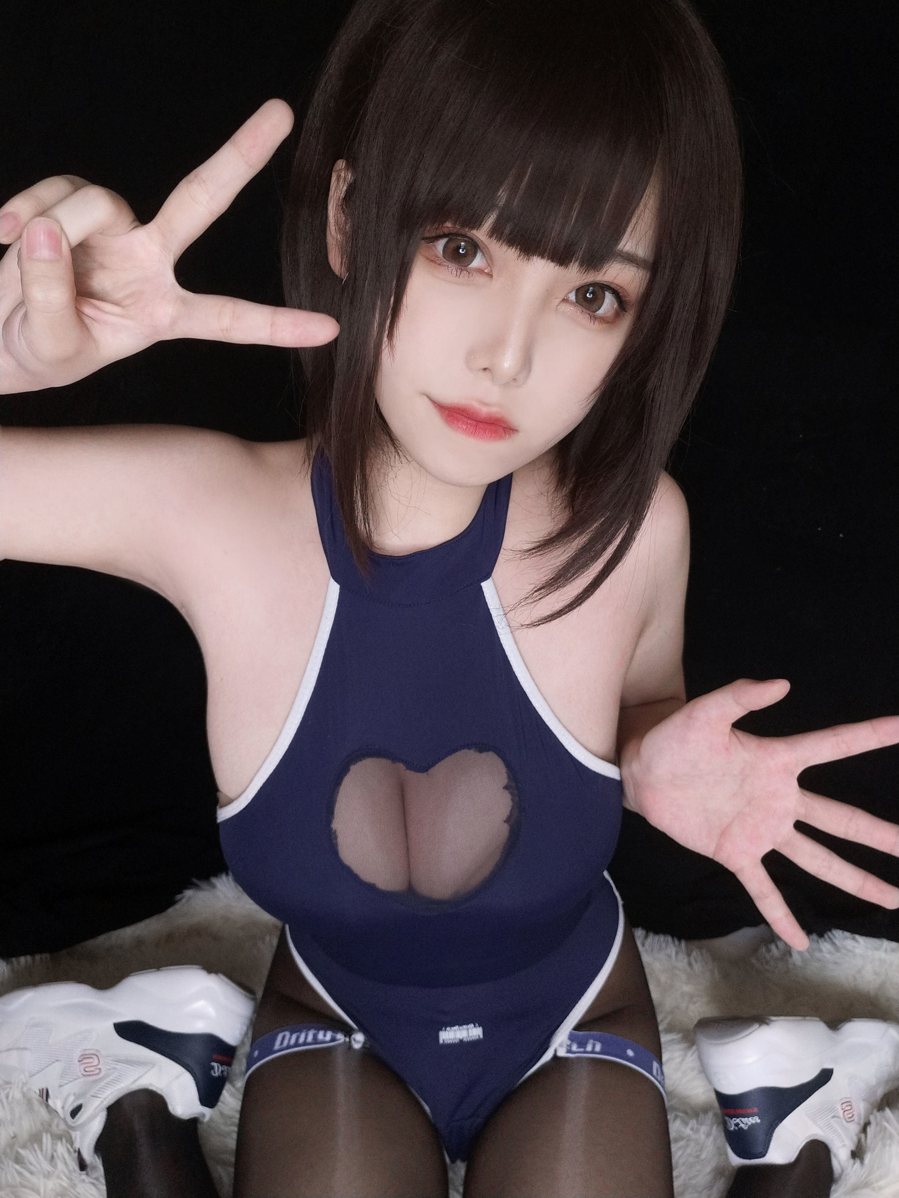 Internet Celebrity Cosplayer Photobook] Cute Miss Mizhi Maoqiu - Swimsuit