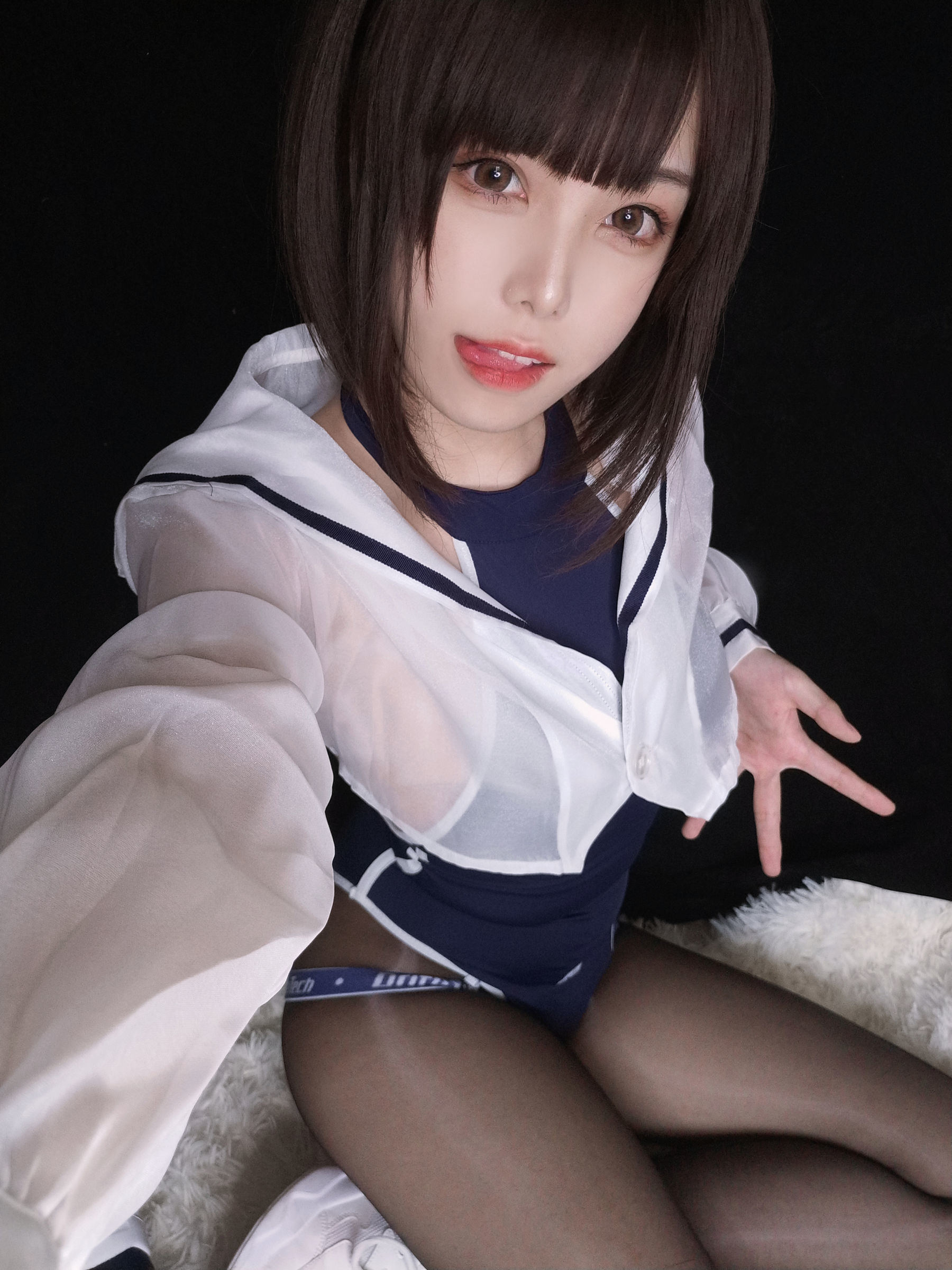 網紅COSER寫真] 萌系小姐姐蜜汁貓裘 - 水著