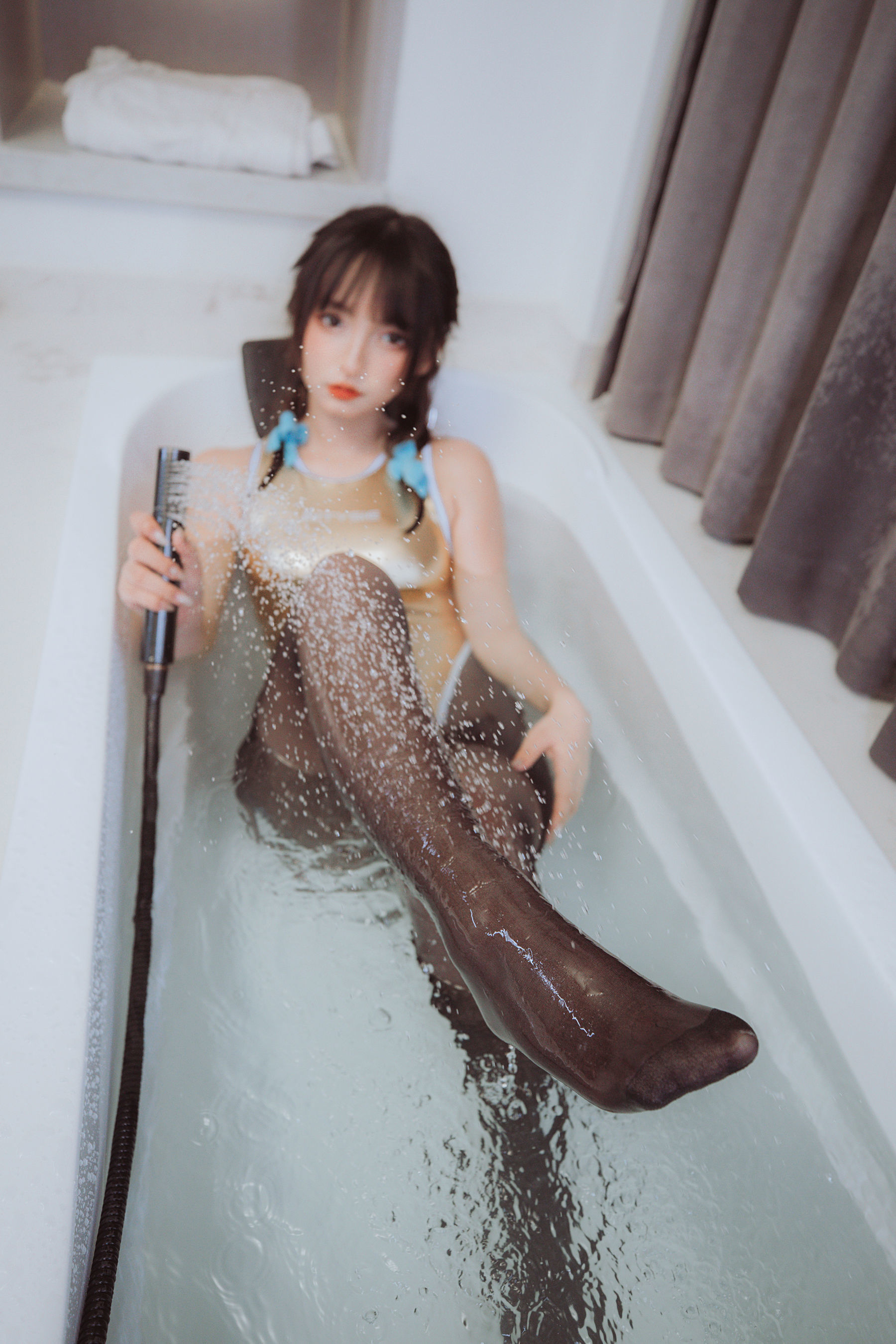 Ảnh chụp COSER nổi tiếng mạng]  belle  Kagura Ban Madong: Hình Dạng Nước 2