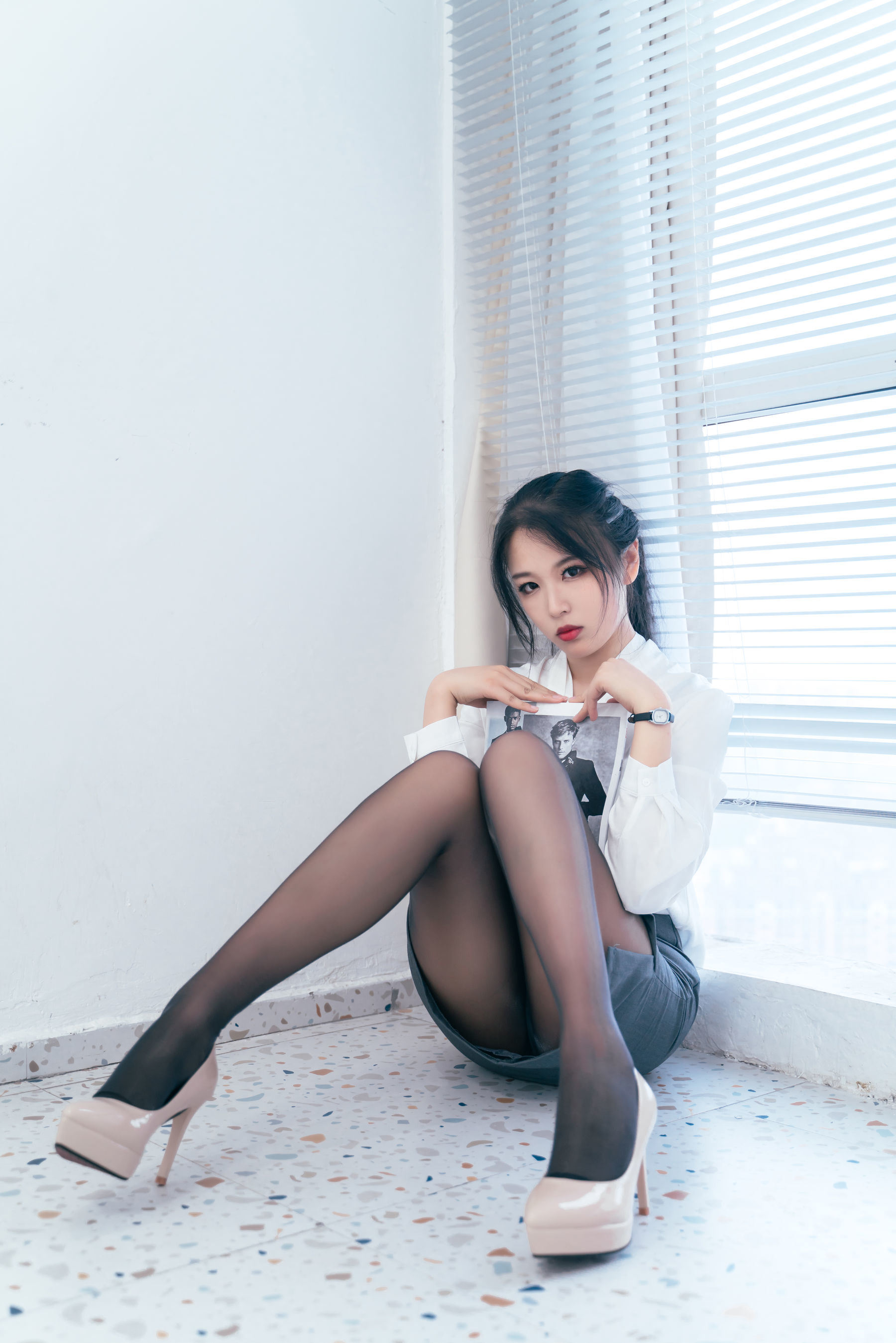 網紅COSER寫真] 軒蕭學姐 - OL私襪誘惑