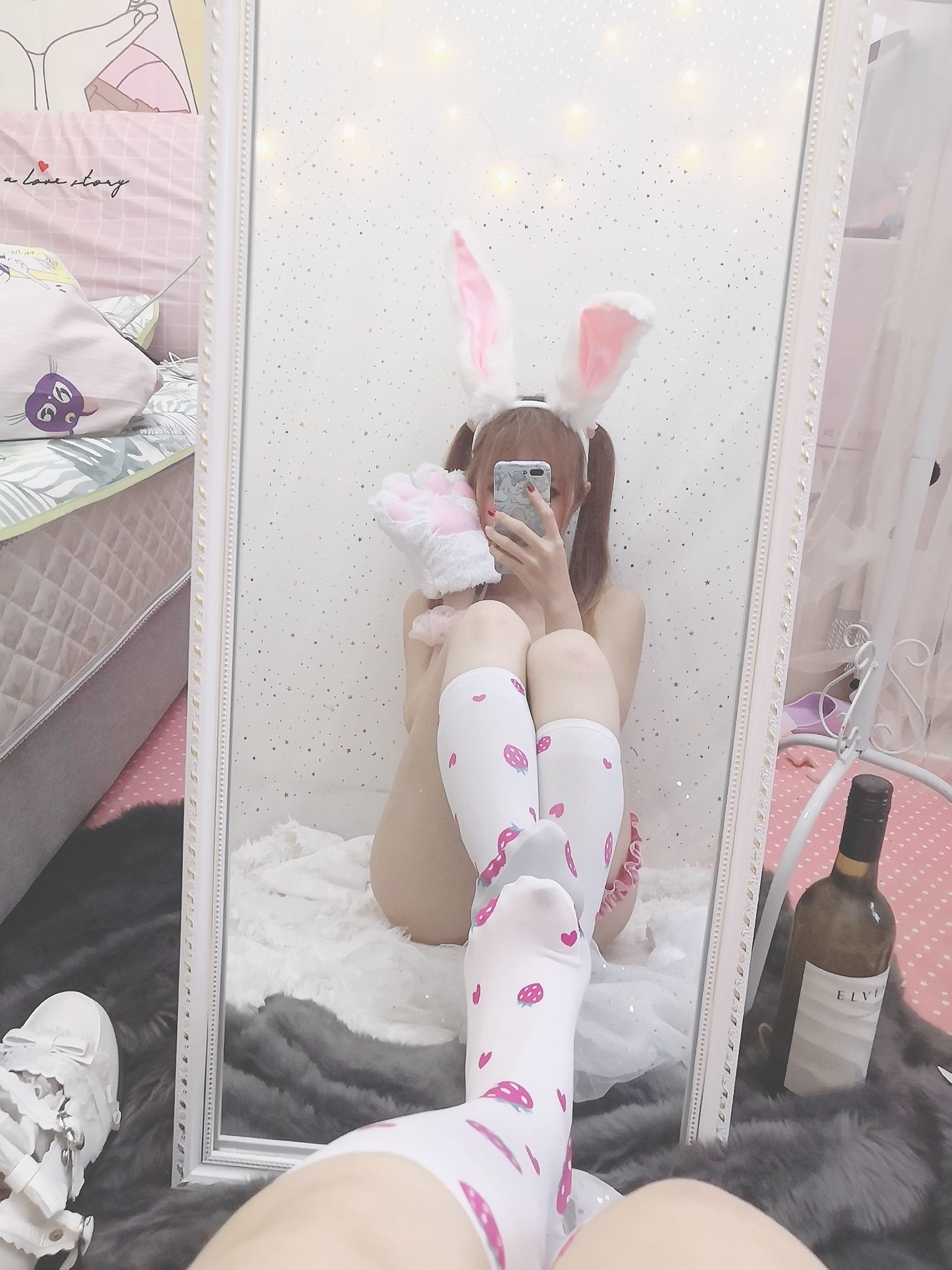 왕홍 COSER 사진] 타이타늄 합금 다바바 - 딸기 토끼
