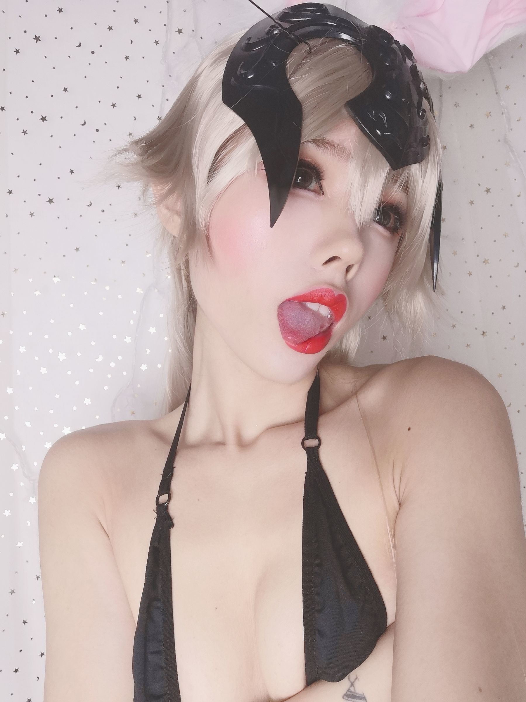 Ảnh cosplay của netizen] Titanium Alloy Đại Bắp Bắp - Hắc Jeanne Thỏ Thỏ