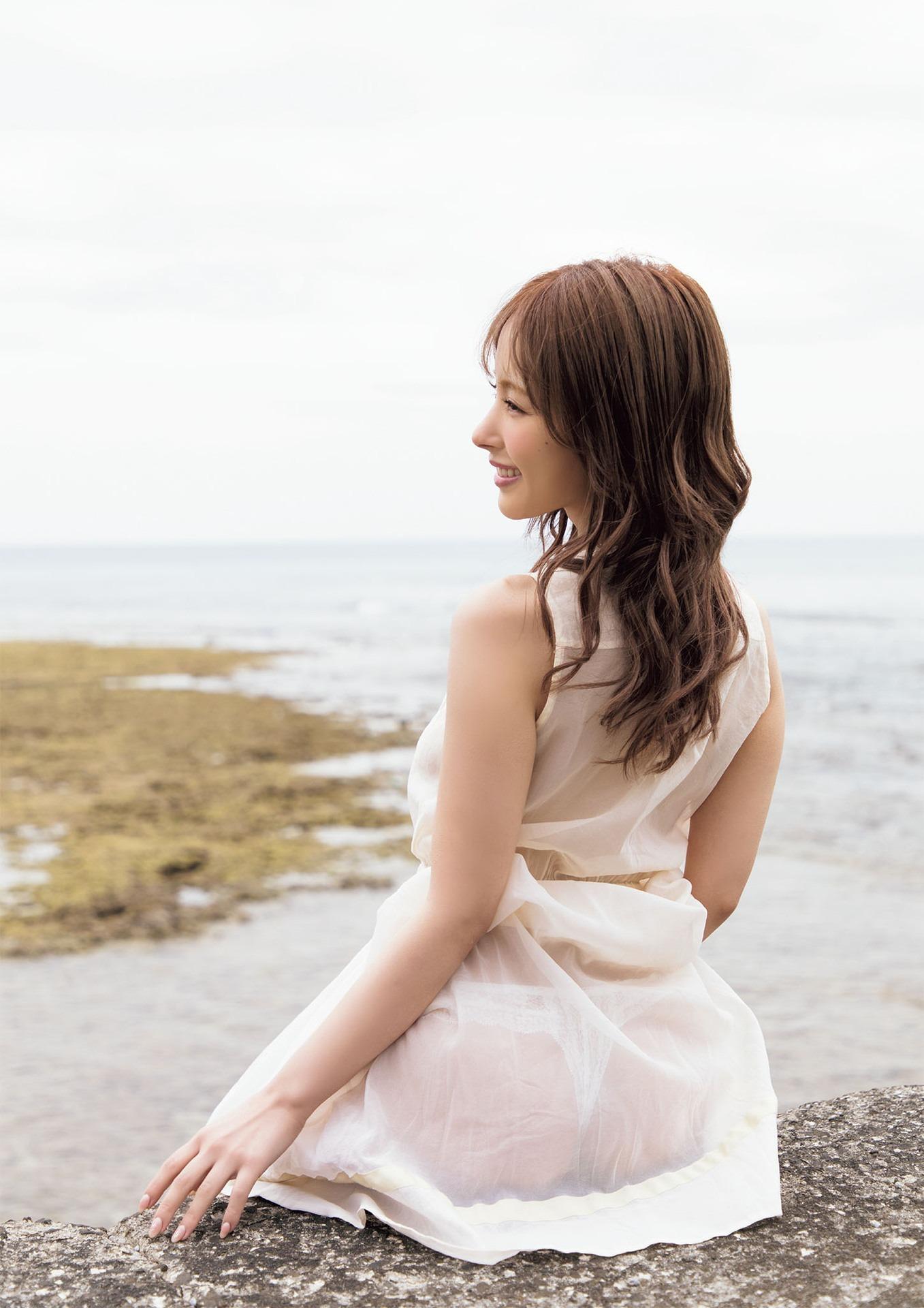 หนังสือภาพ] คานะ โมโมโนกิ 桃乃木かな – Crazy 夢中 [103P