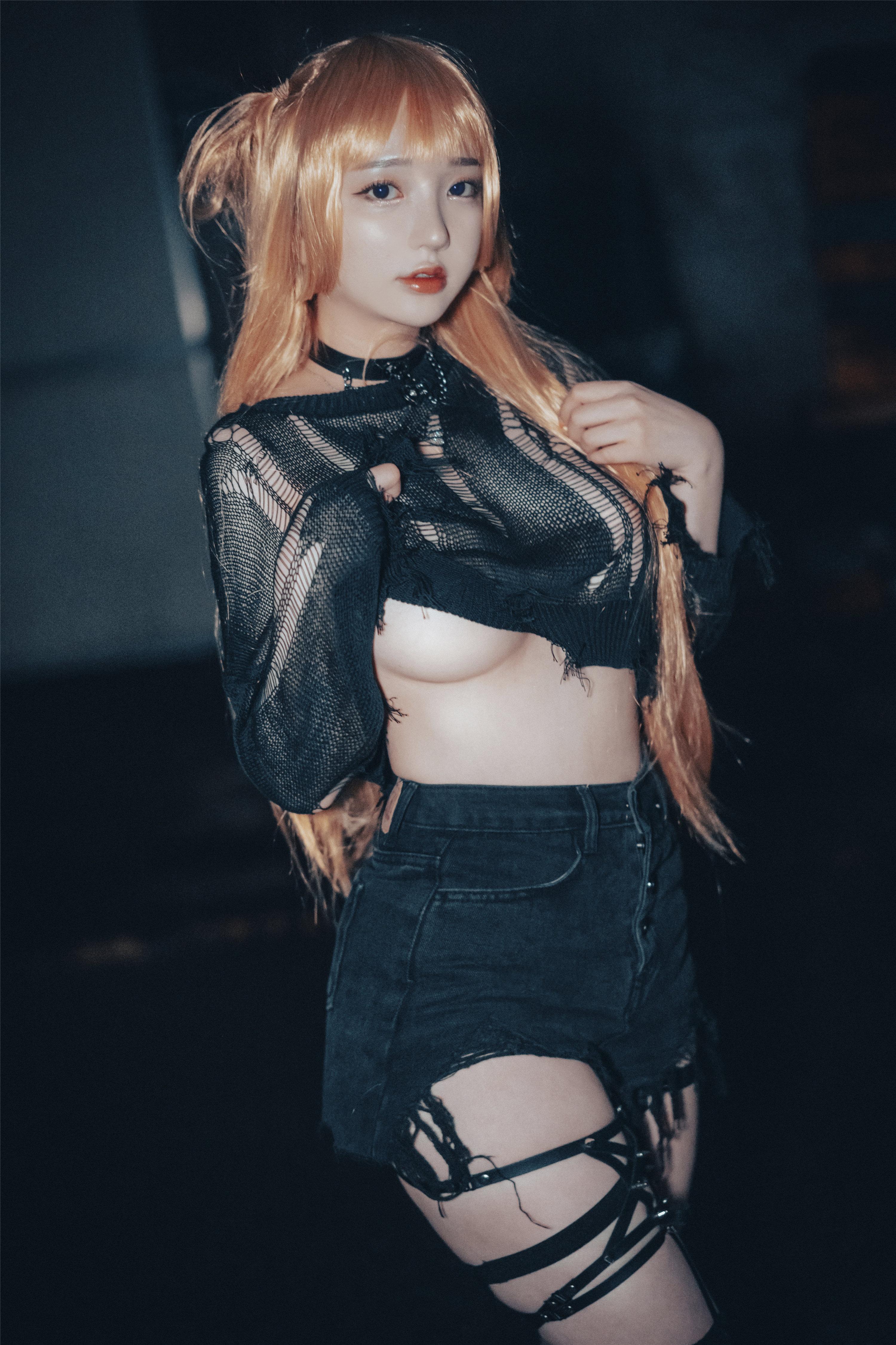 자와 포토 – 손예은: “백아웃 퀸 미사” 130P