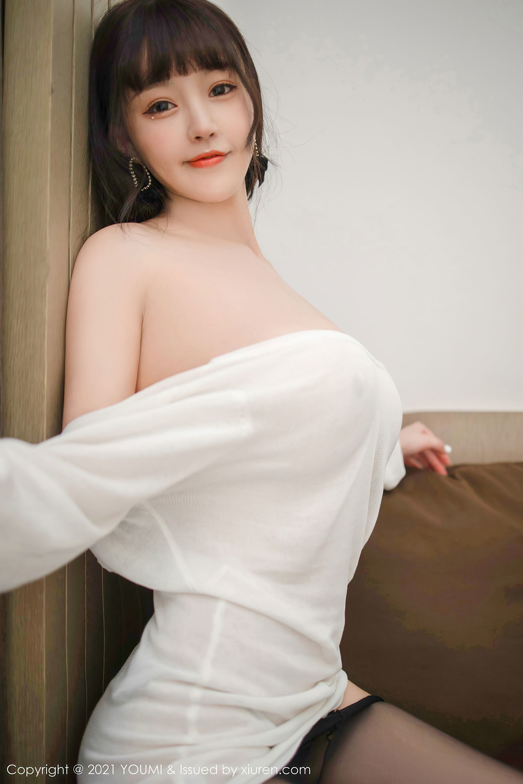 YouMi] Tập 680 Zhu Kha Nhi Flower - Ngoài trời rừng mía và loạt tất lưới đen série