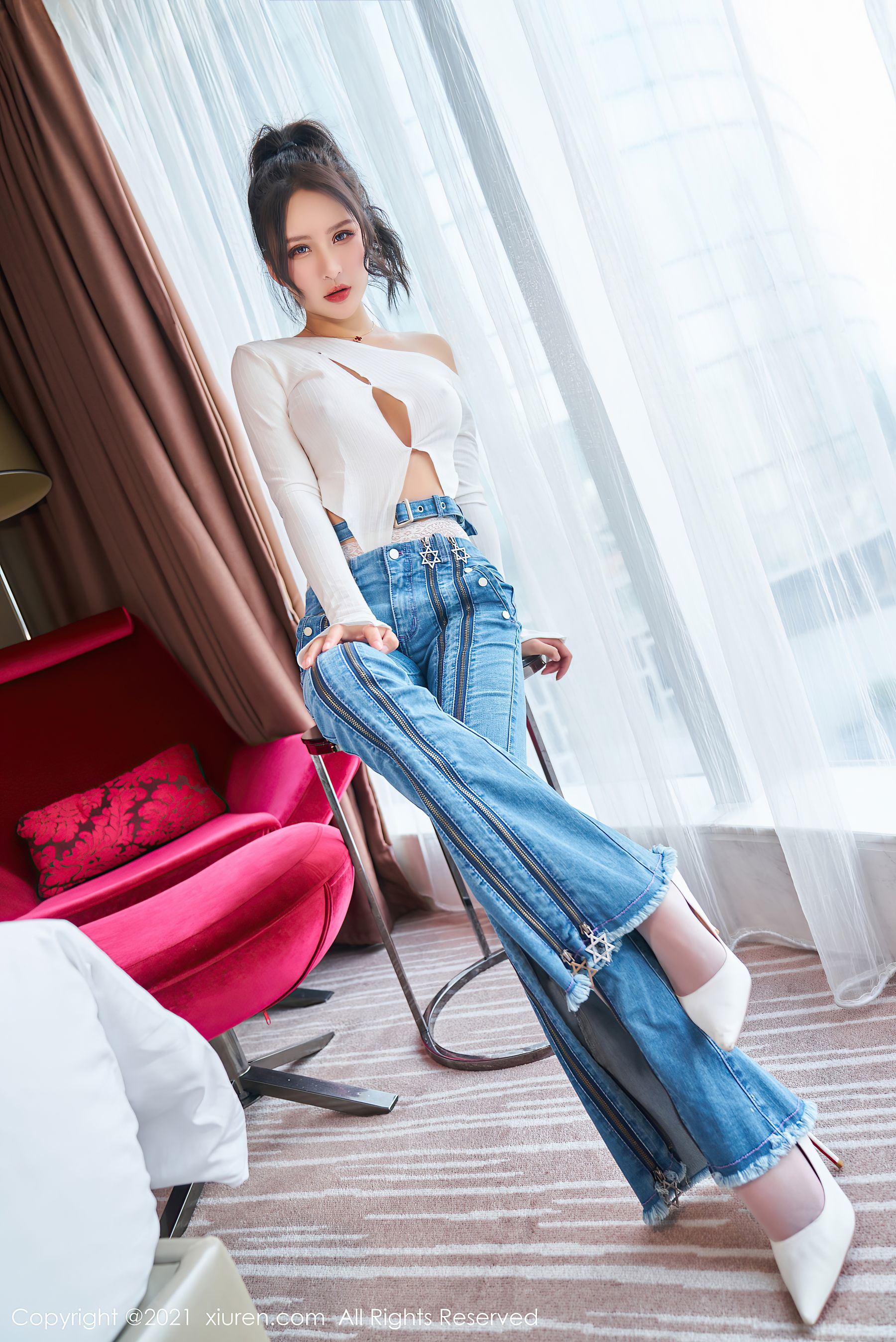秀人XiuRen] No.3720 Emily尹菲