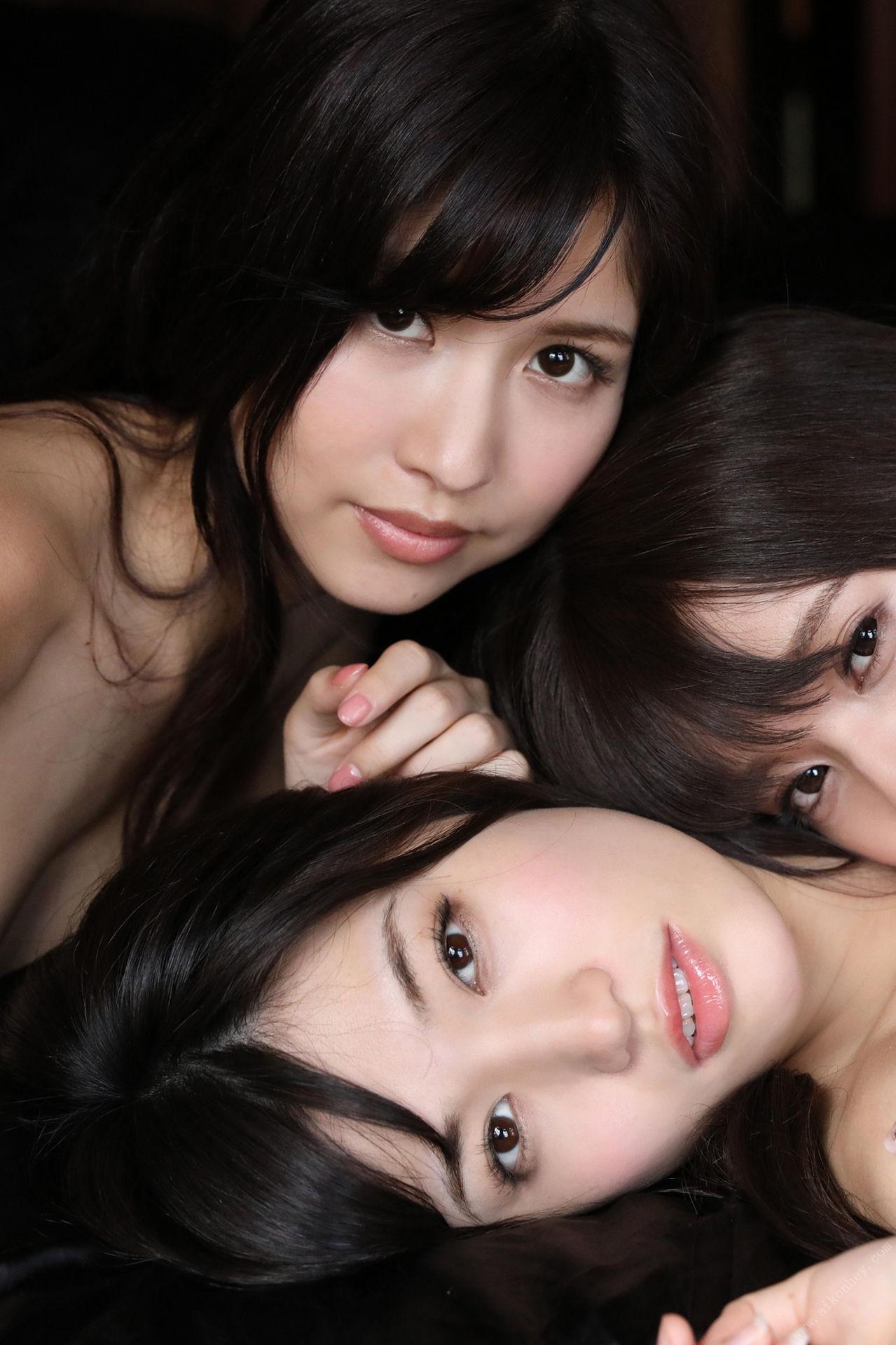 FRIDAY Digital Photo Book Premium: Takasho- Takahashi Shoko × Sonoda Mion × Sakuraku Momo 'Triple G Cup Rivalry' 125P