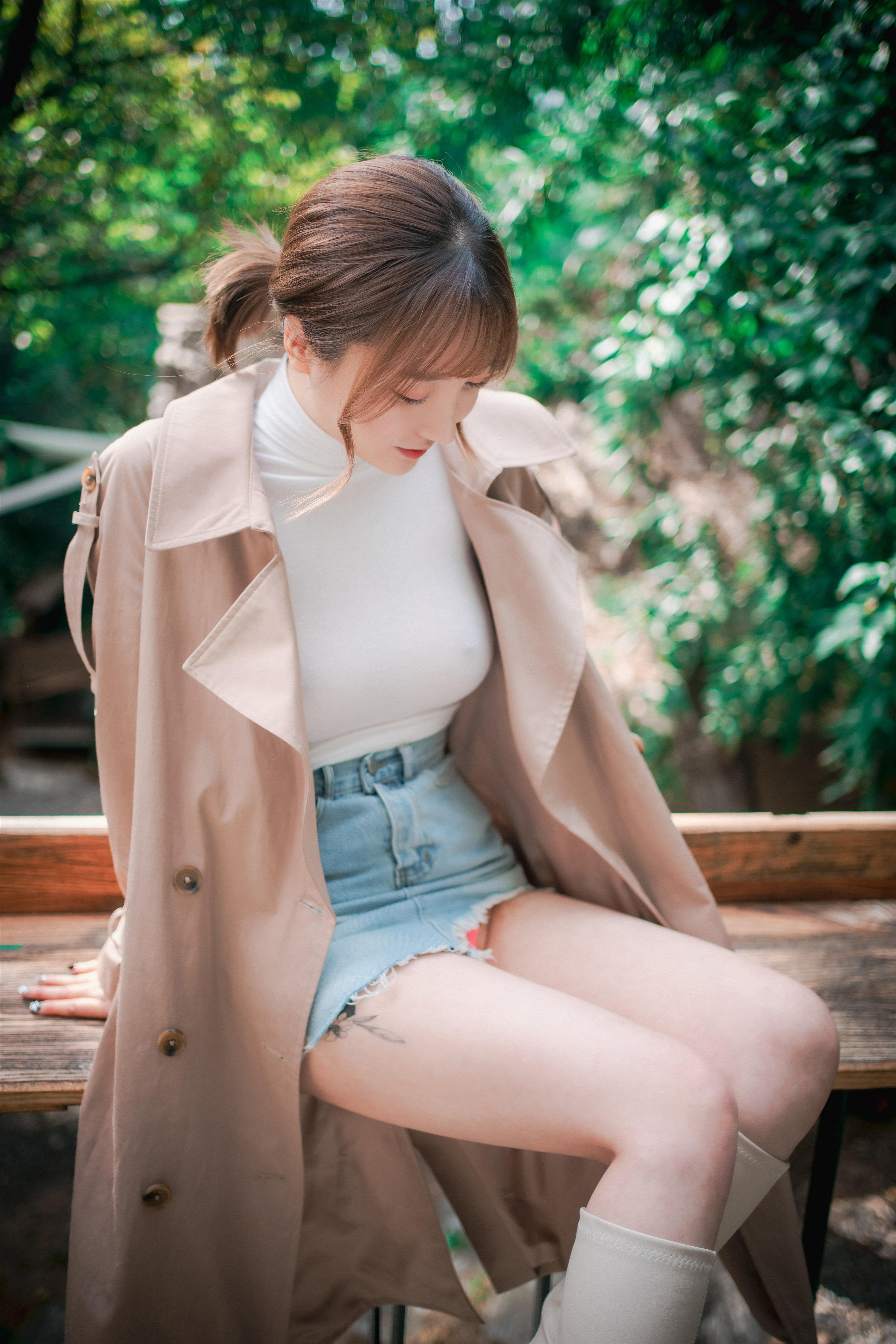 DJAWA Photo - Son Ye Eun (손예은): "A Snap of Intimacy" 160P