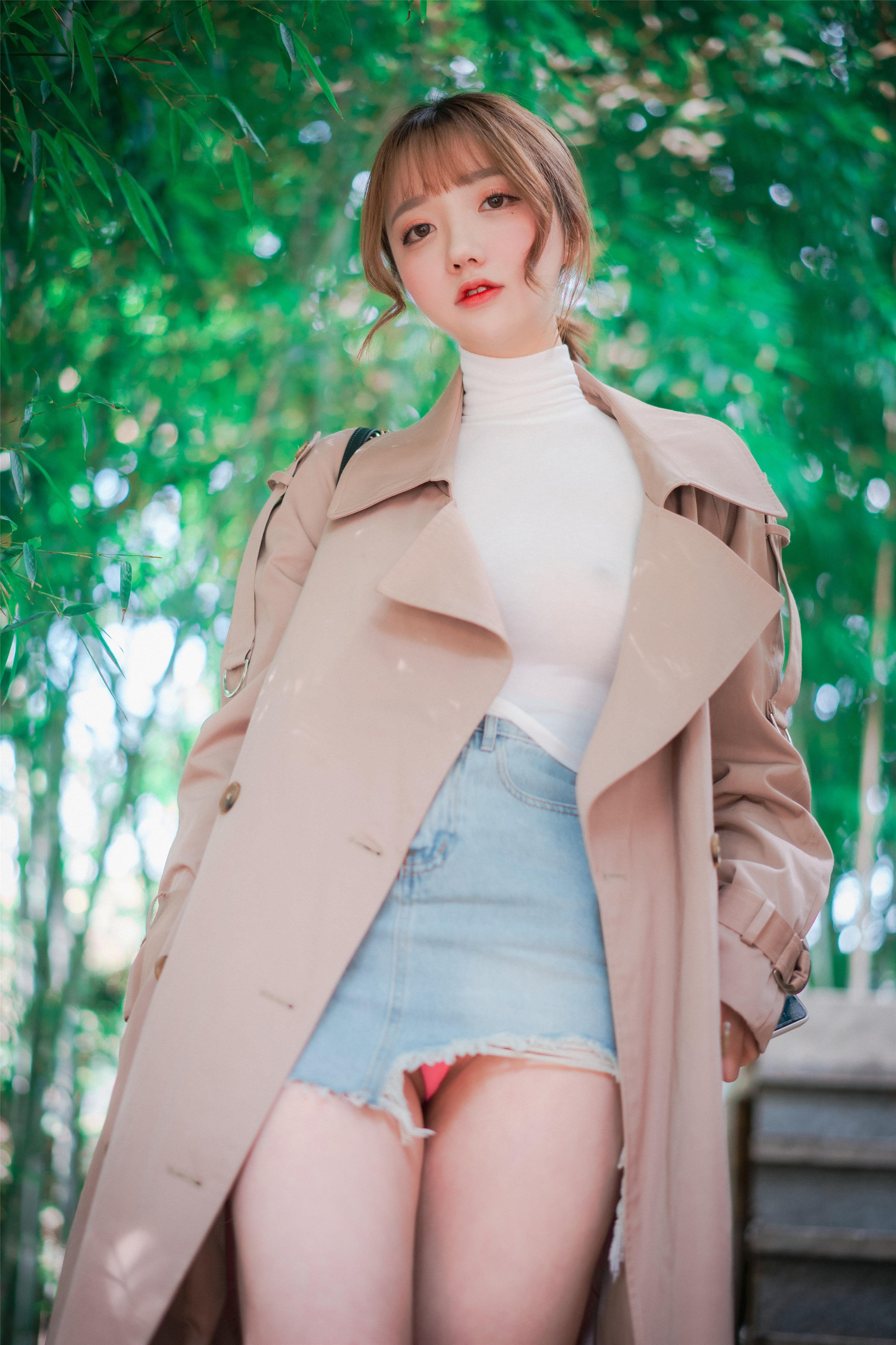 DJAWA Photo – Son Ye-Eun (손예은): “A Snap of Intimacy” 160P