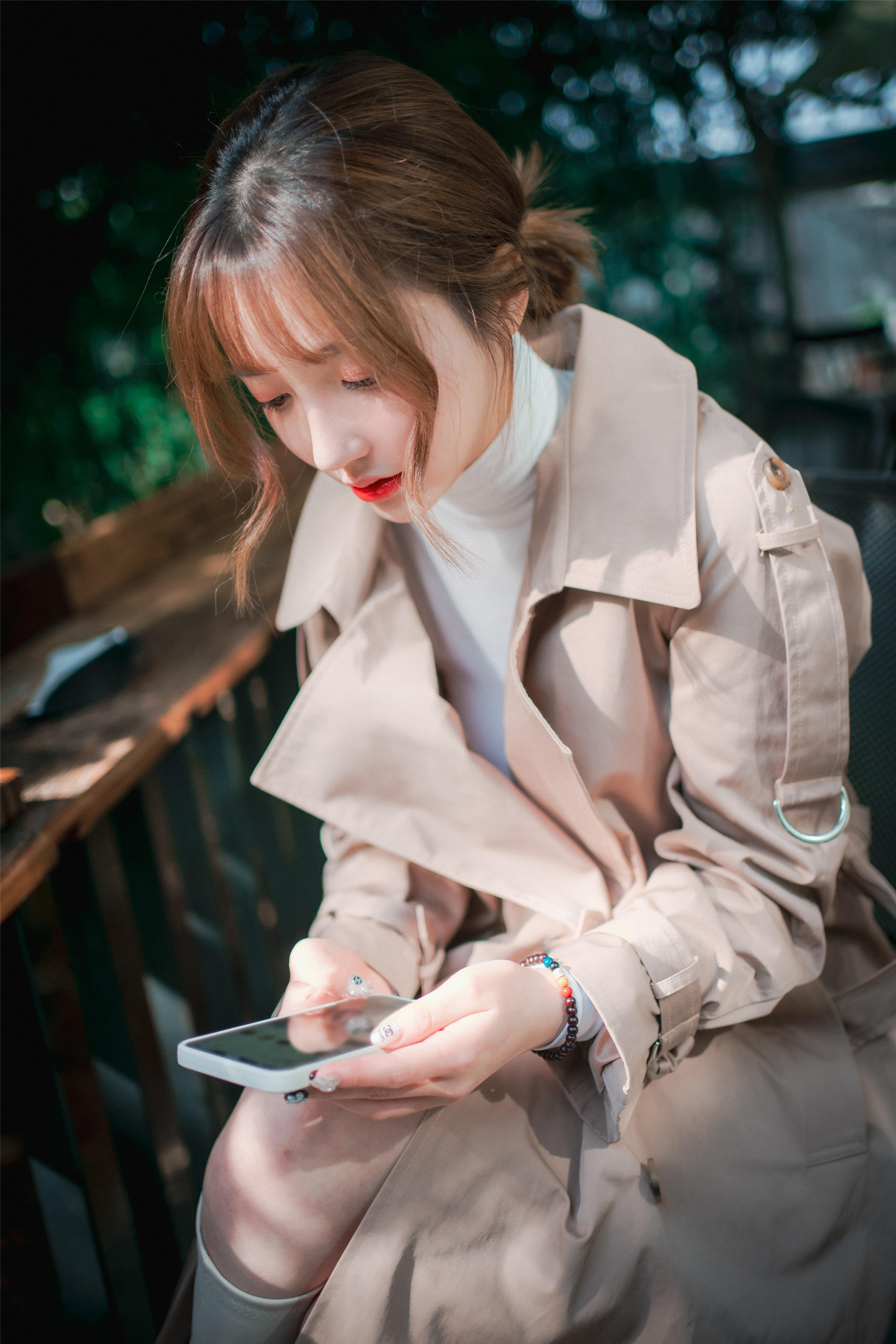 DJAWA Photo - Son Ye Eun (손예은): "A Snap of Intimacy" 160P