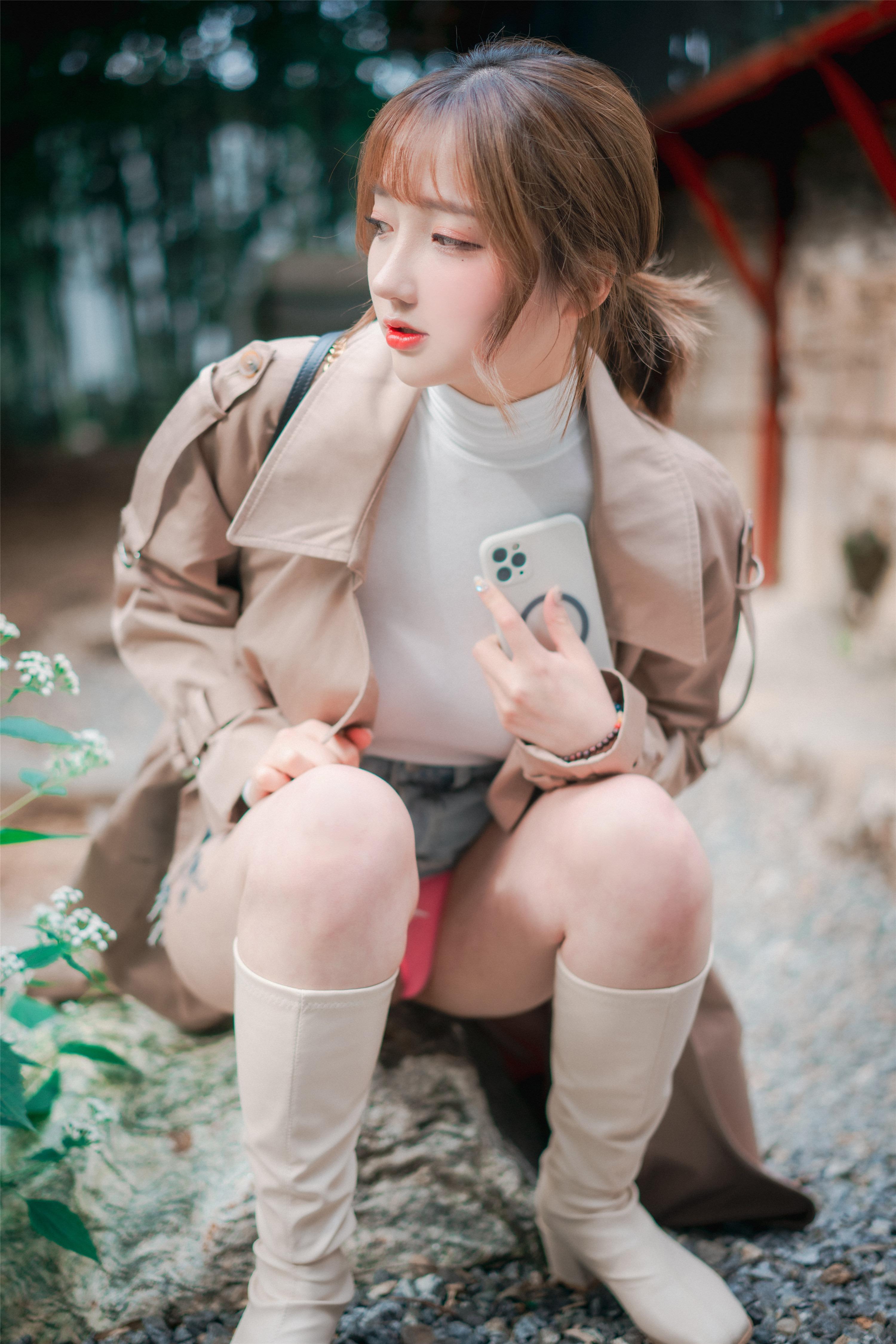 DJAWA Photo – Son Ye-Eun (손예은): “A Snap of Intimacy” 160P