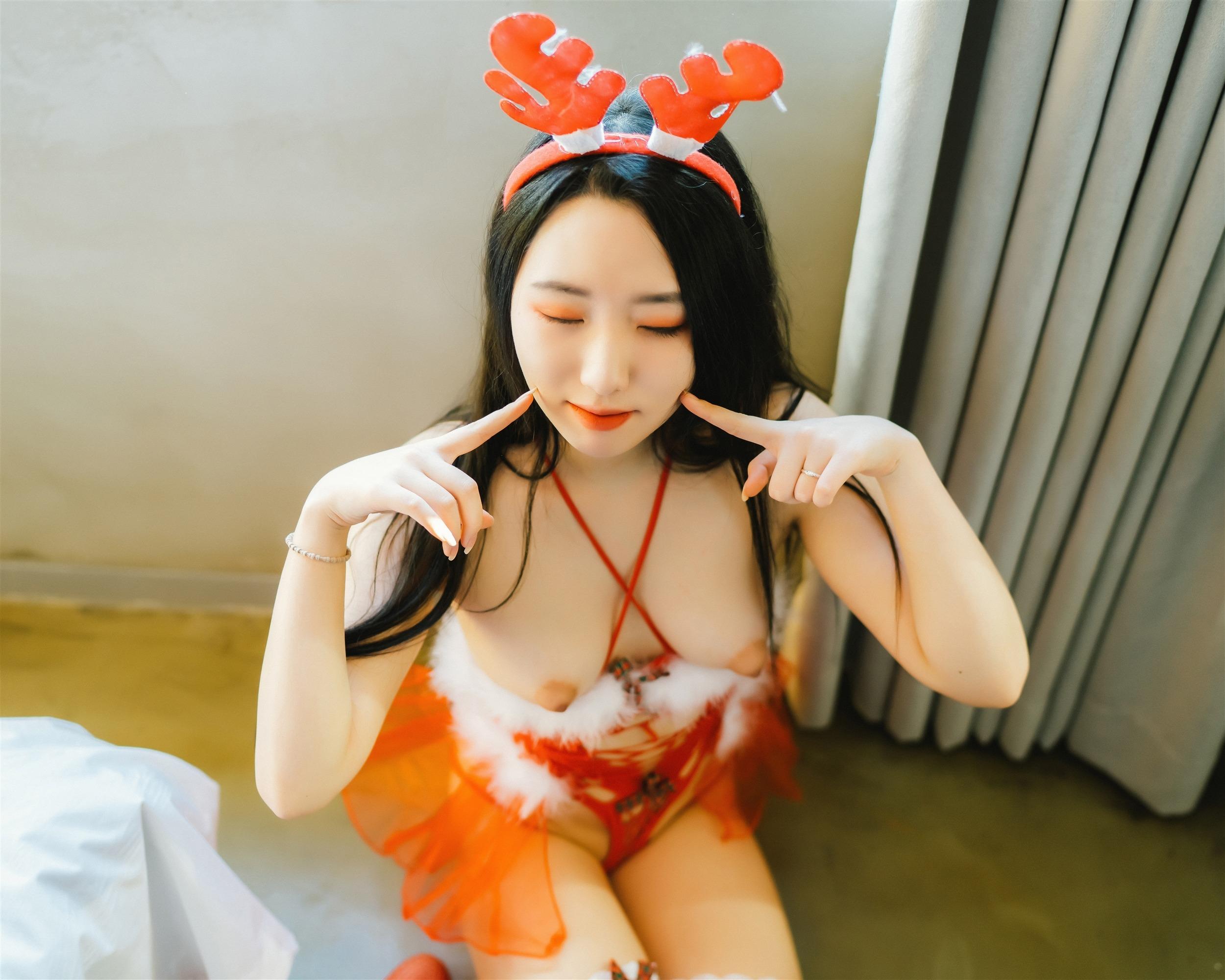 Moon Night Snap]Dame (Đam): “Cô Gái Santa Gợi Cảm” 60P