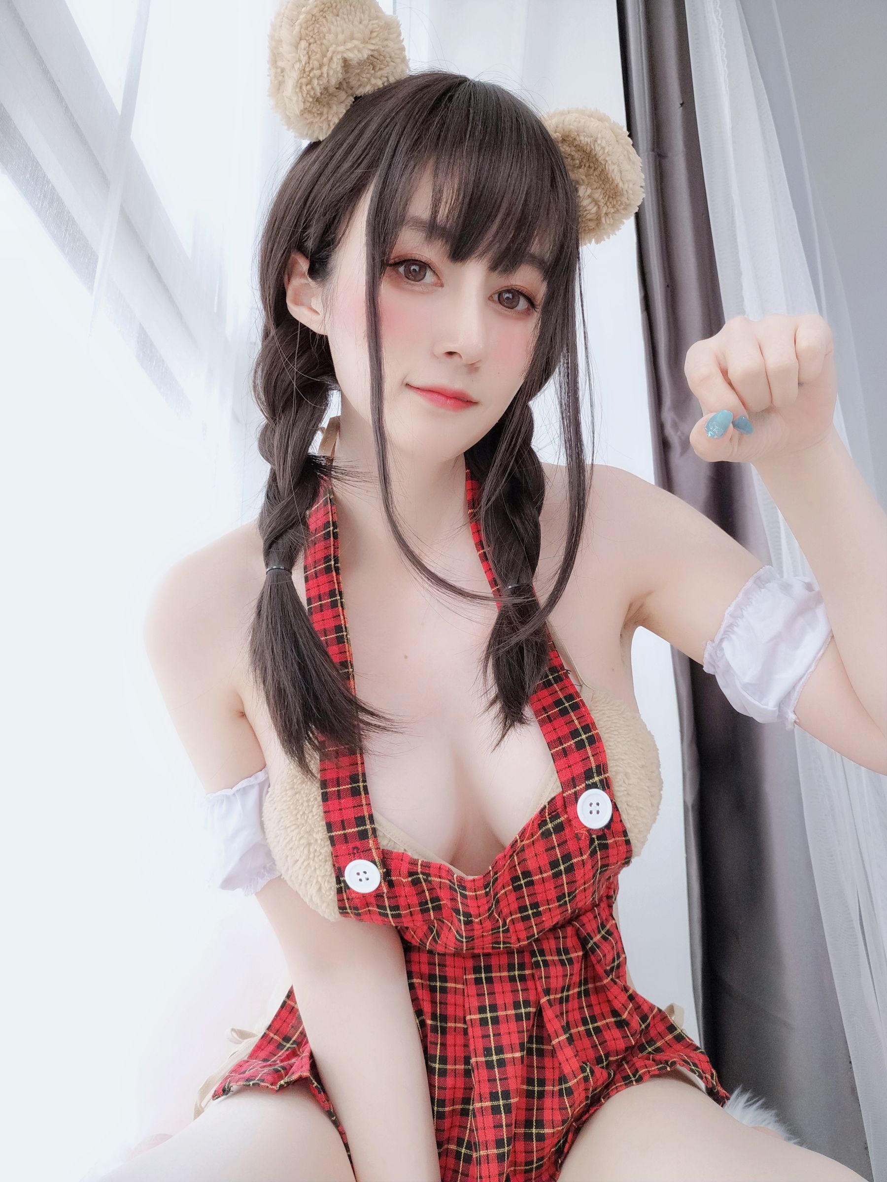 Internet Celebrity Coser Photobook] Coser Miss Baiyin - Cute Bear