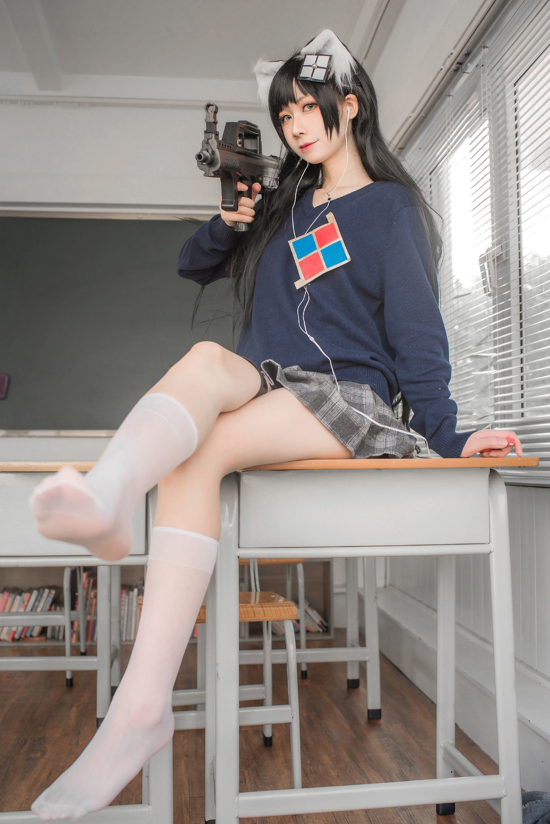 เน็ตไอดอล COSER 写真] อิซึมิเซ็นโมโมโกะ สวัสดิการ - ฤดูจบการศึกษาสีขาวบริสุทธิ์
