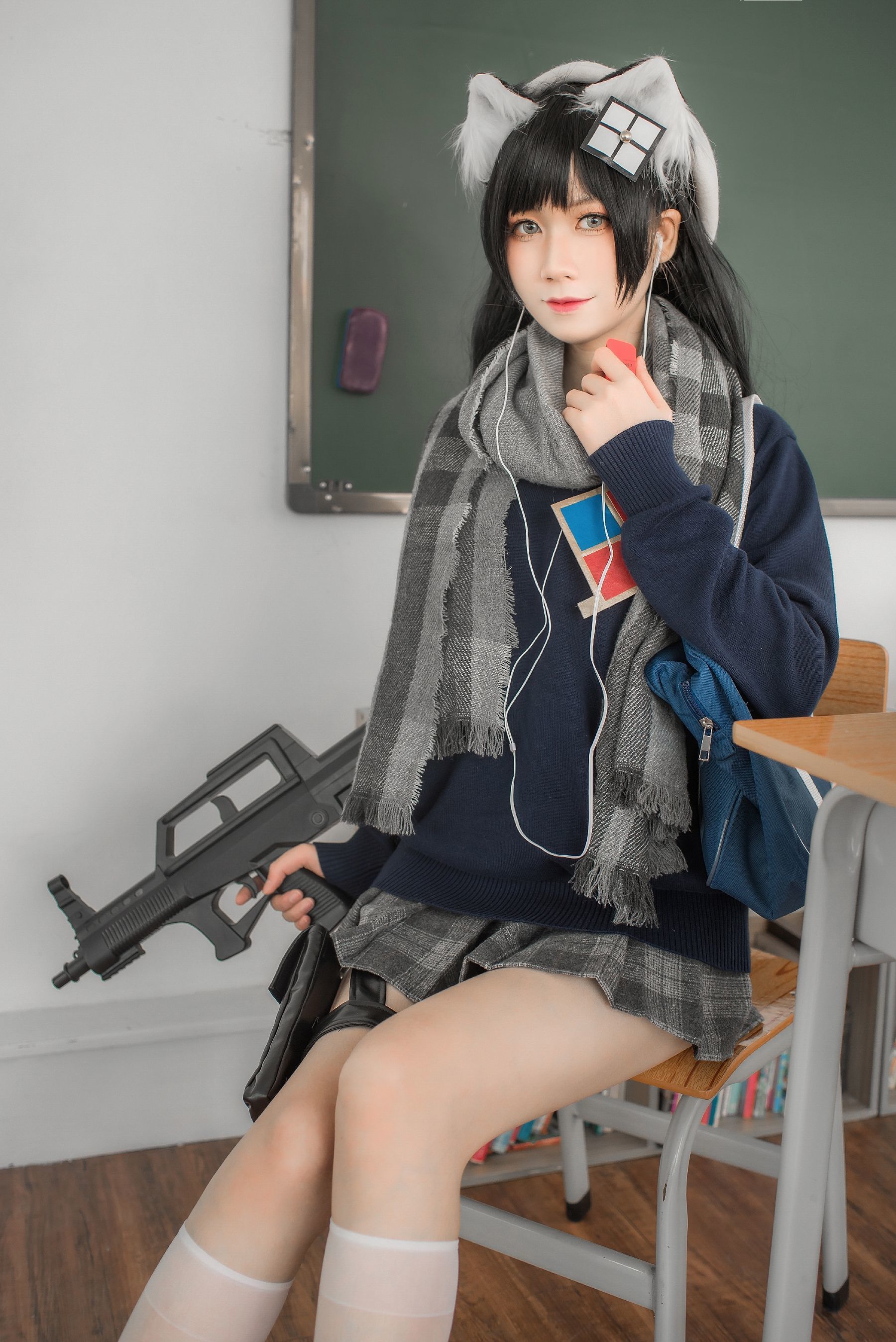เน็ตไอดอล COSER 写真] อิซึมิเซ็นโมโมโกะ สวัสดิการ - ฤดูจบการศึกษาสีขาวบริสุทธิ์