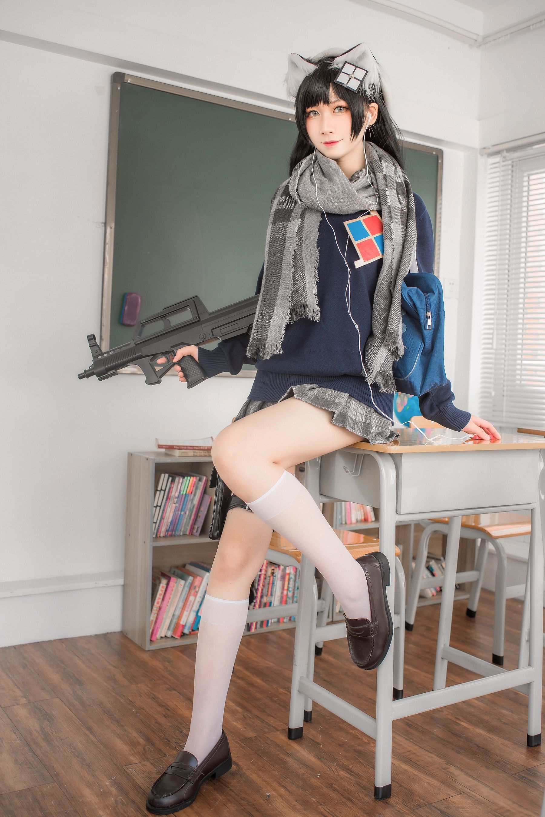 เน็ตไอดอล COSER 写真] อิซึมิเซ็นโมโมโกะ สวัสดิการ - ฤดูจบการศึกษาสีขาวบริสุทธิ์