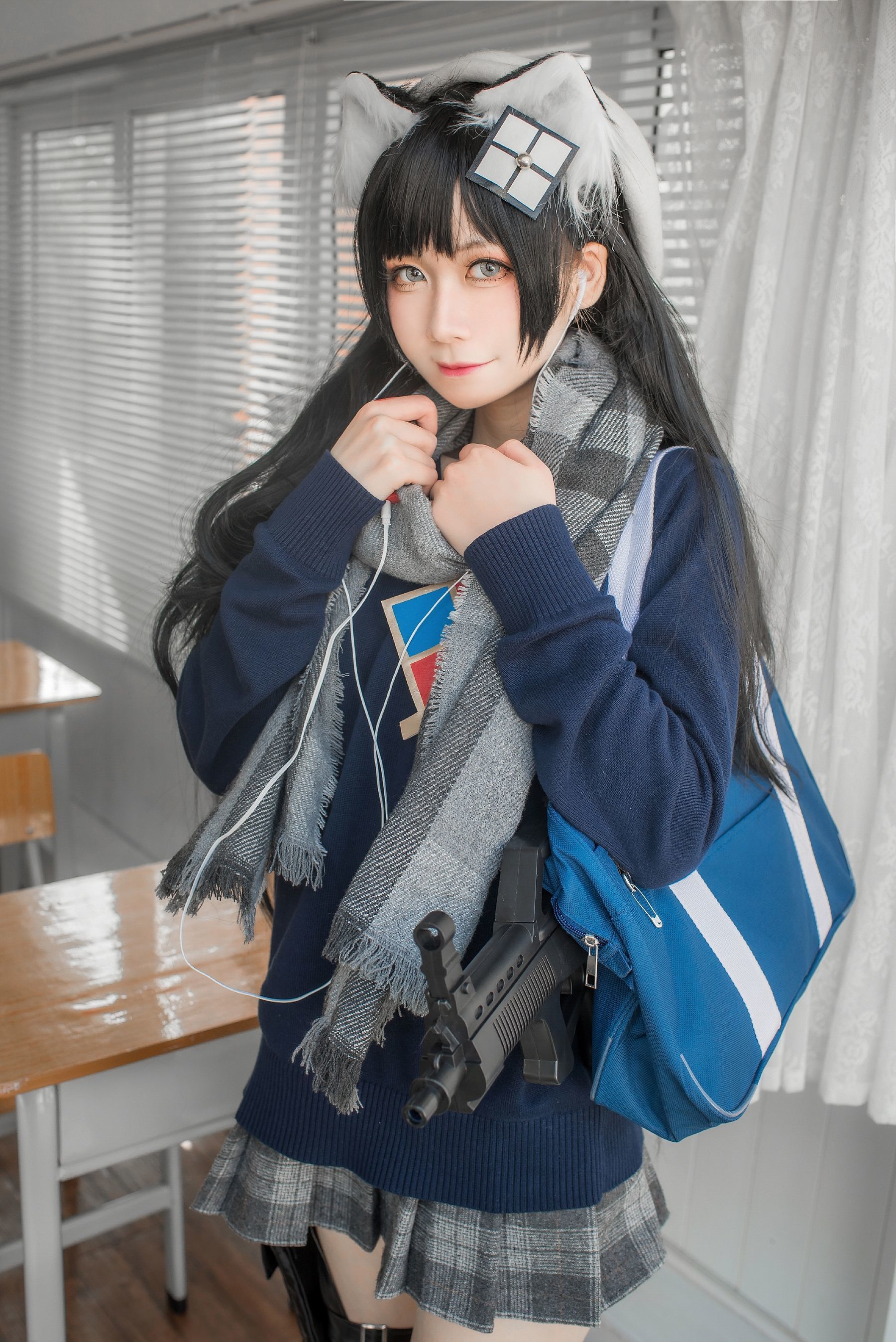 เน็ตไอดอล COSER 写真] อิซึมิเซ็นโมโมโกะ สวัสดิการ - ฤดูจบการศึกษาสีขาวบริสุทธิ์