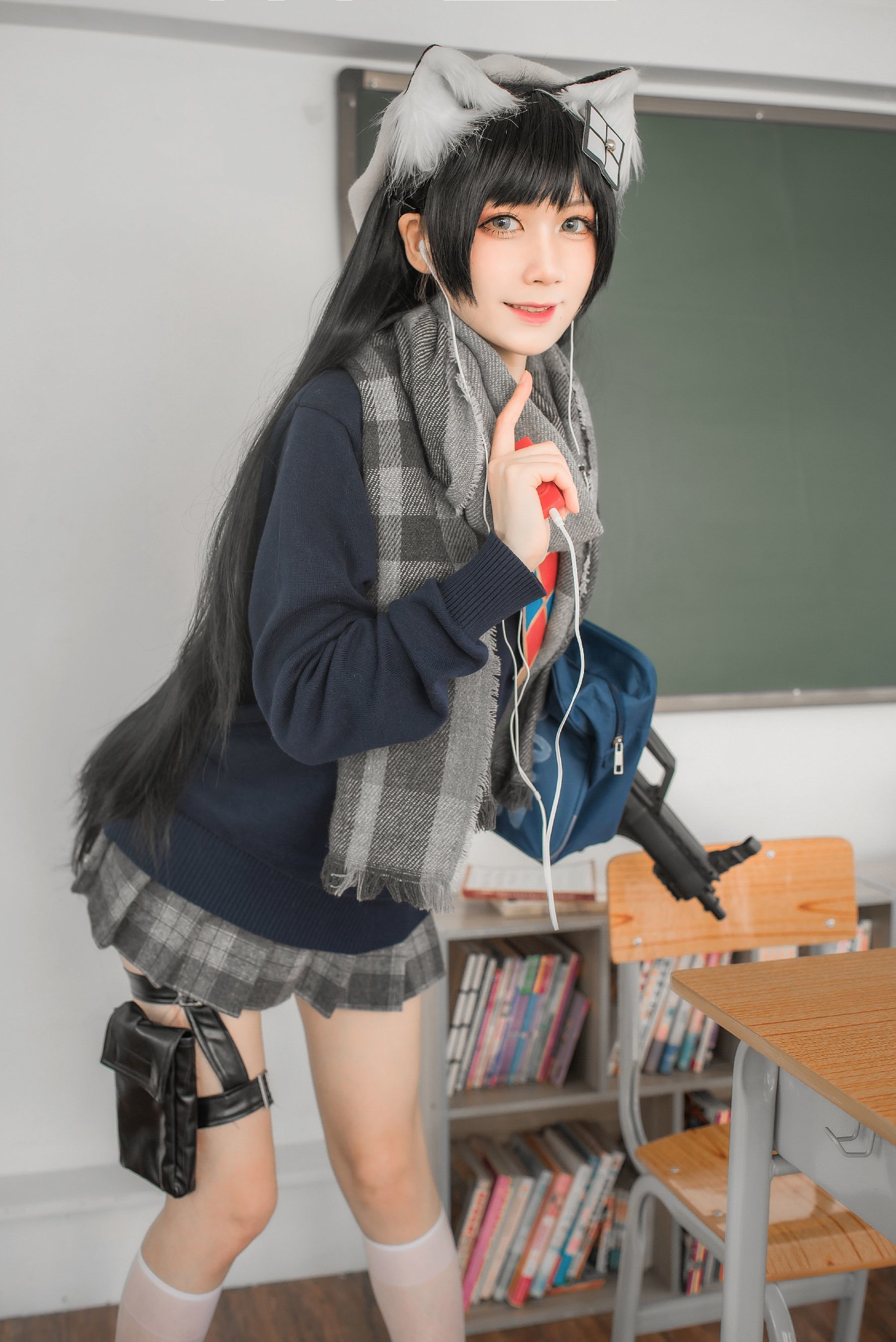 เน็ตไอดอล COSER 写真] อิซึมิเซ็นโมโมโกะ สวัสดิการ - ฤดูจบการศึกษาสีขาวบริสุทธิ์