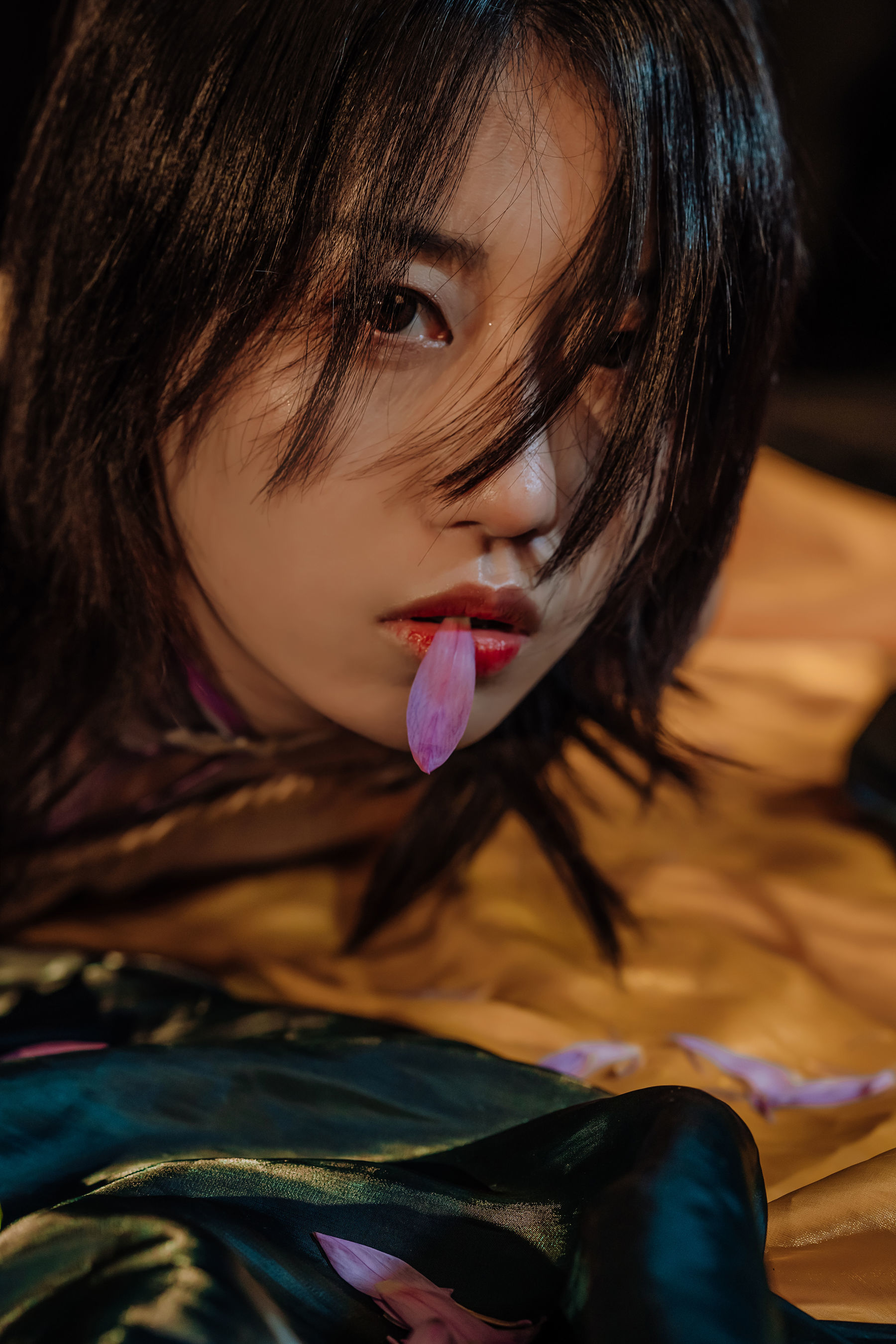 Ảnh Chụp Coser Ngôi Sao Mạng] Yun Xi Xi - Hoa và Dây