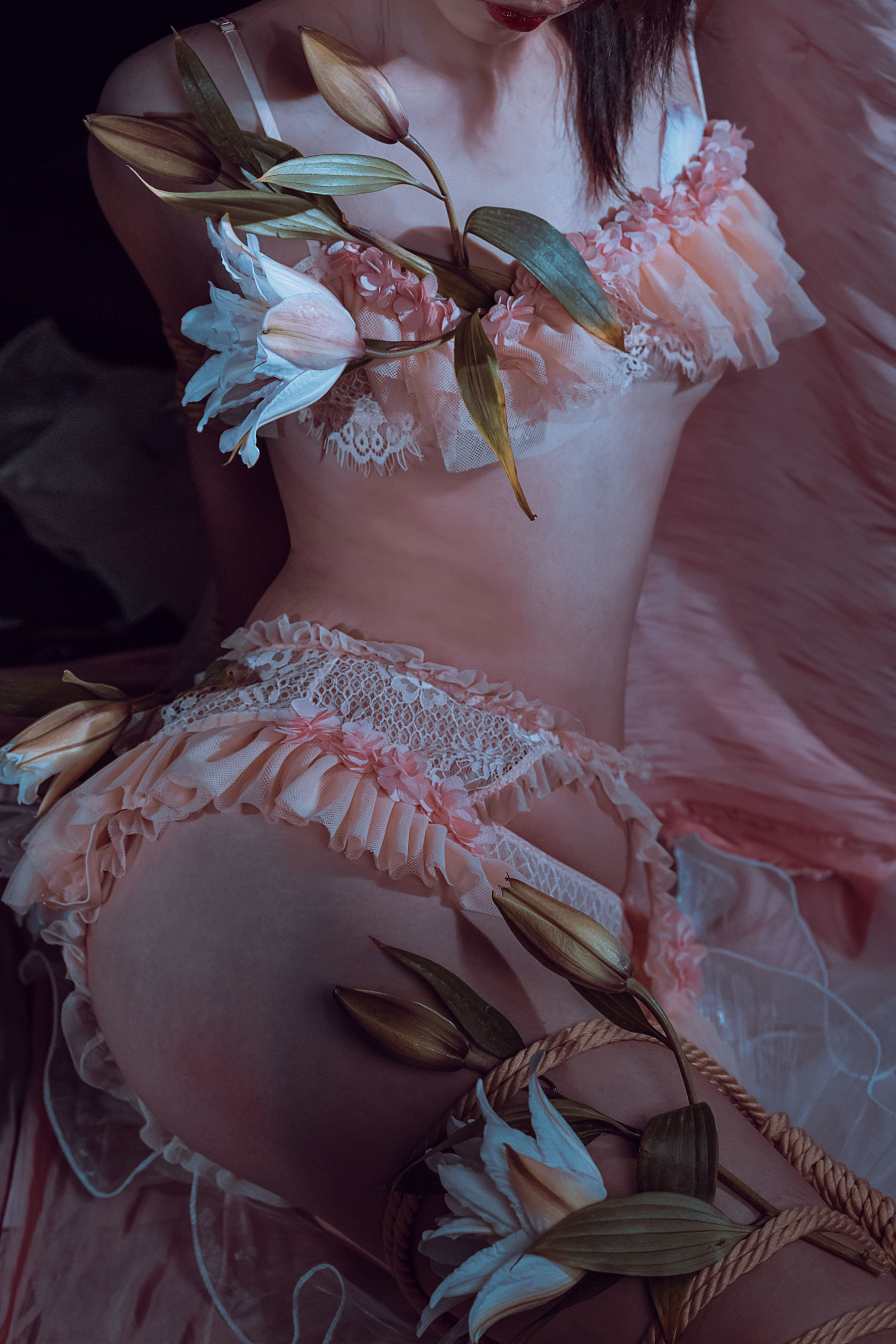 Ảnh Chụp Coser Ngôi Sao Mạng] Yun Xi Xi - Hoa và Dây