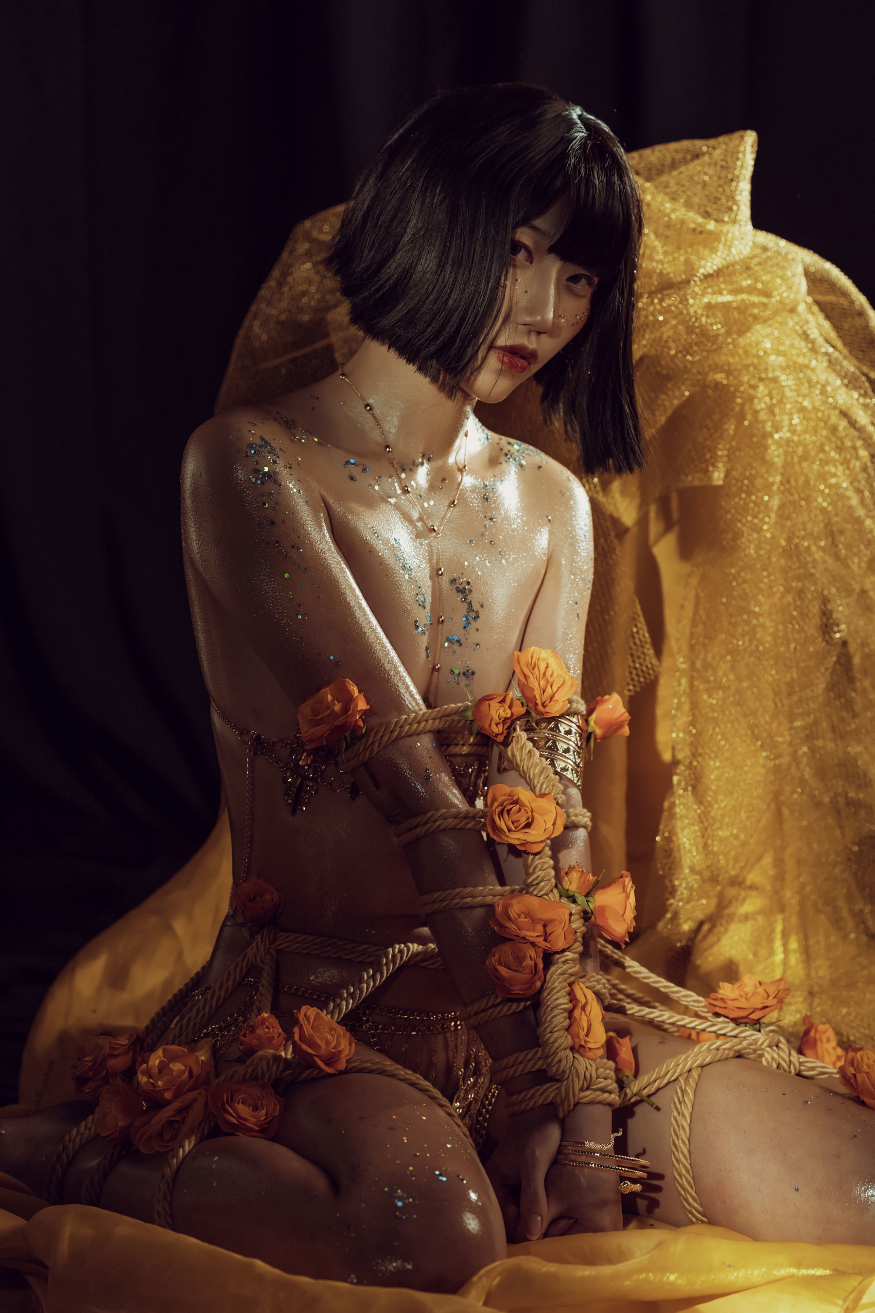 Ảnh Chụp Coser Ngôi Sao Mạng] Yun Xi Xi - Hoa và Dây