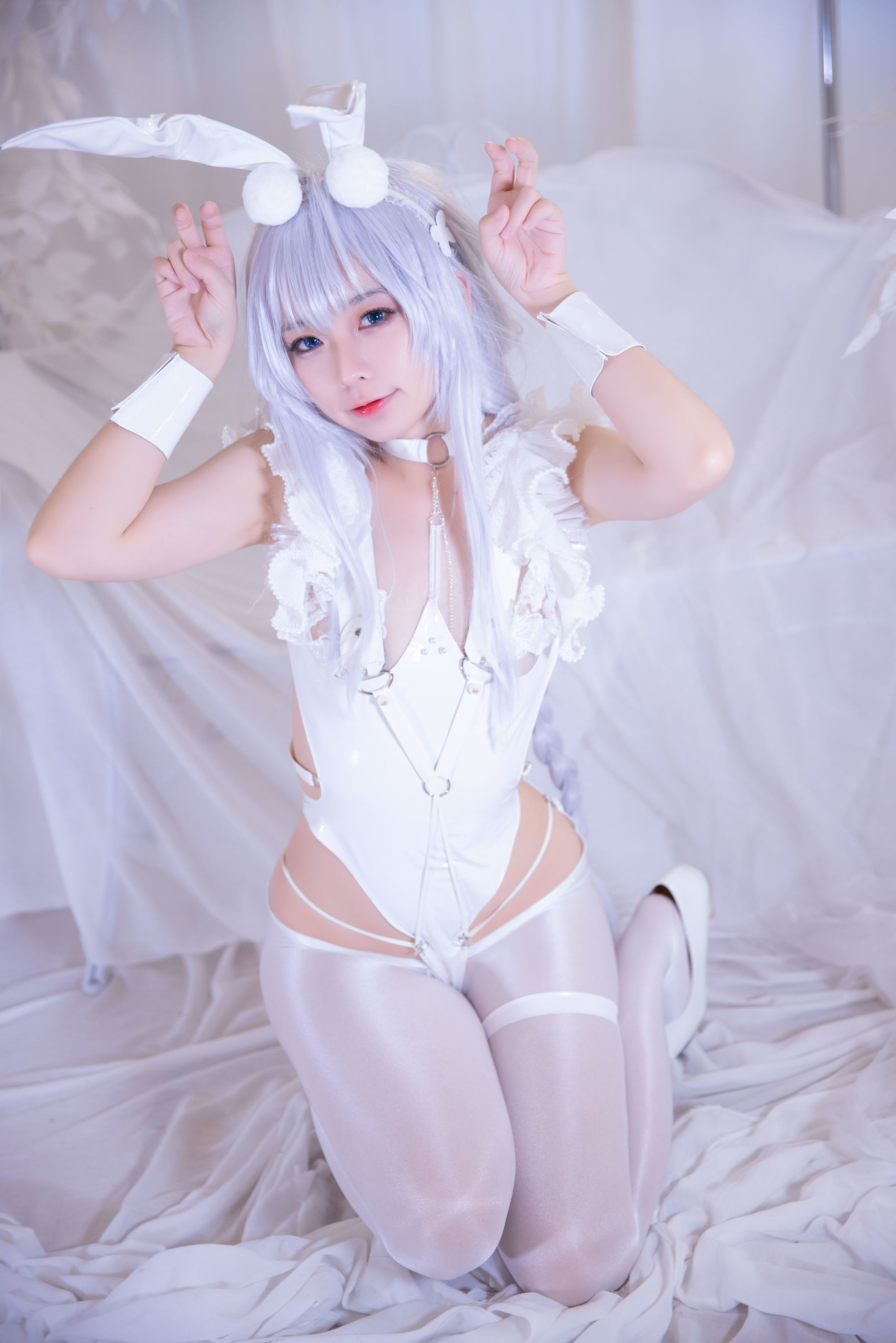 Internet Celebrity Coser Photobook] Anime Blogger G44 Will Not Get Hurt - Vicious