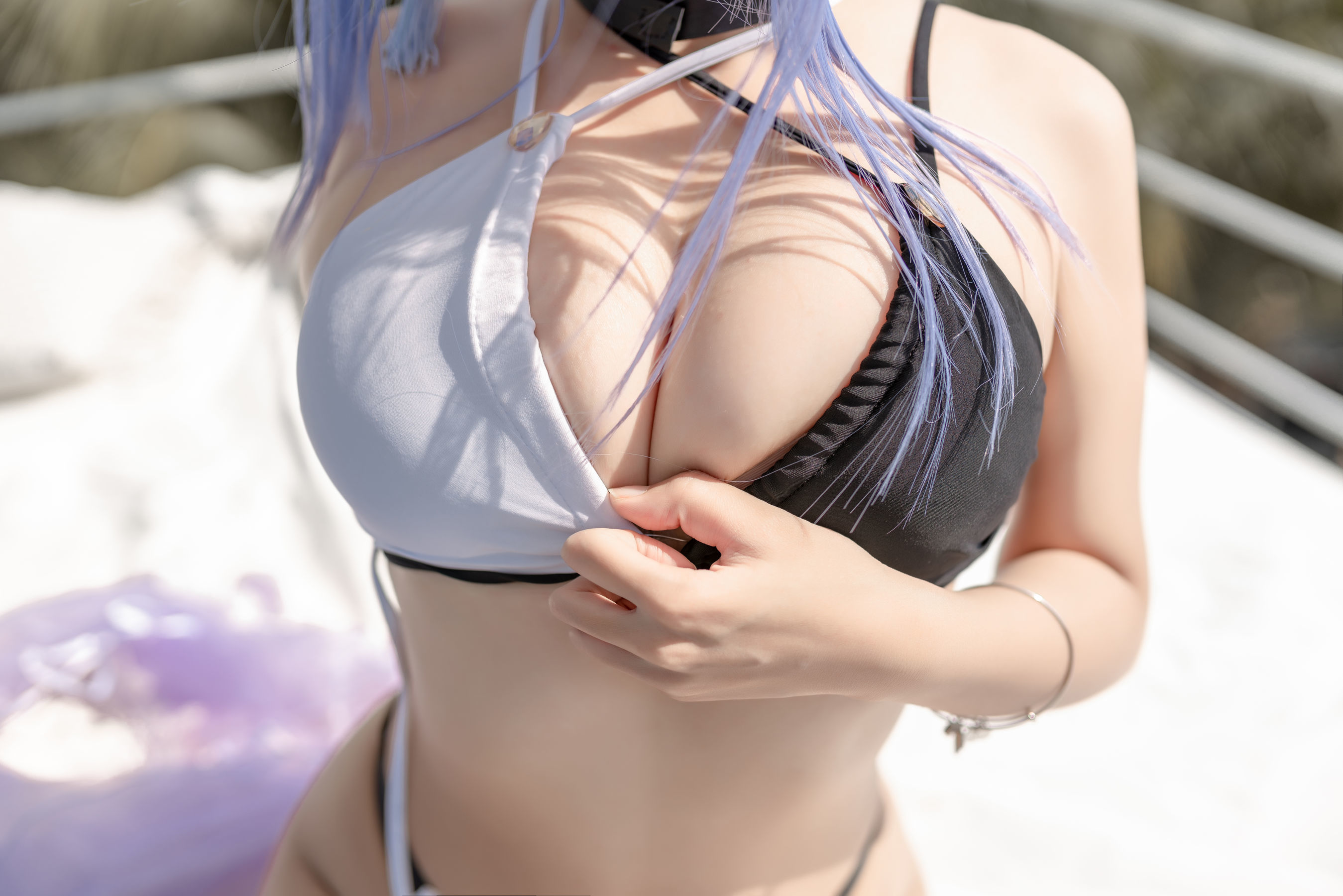 Internet Celebrity Cosplayer Photobook] Anime Blogger Chun Mo Mo - 's Holiday Shi Zuo