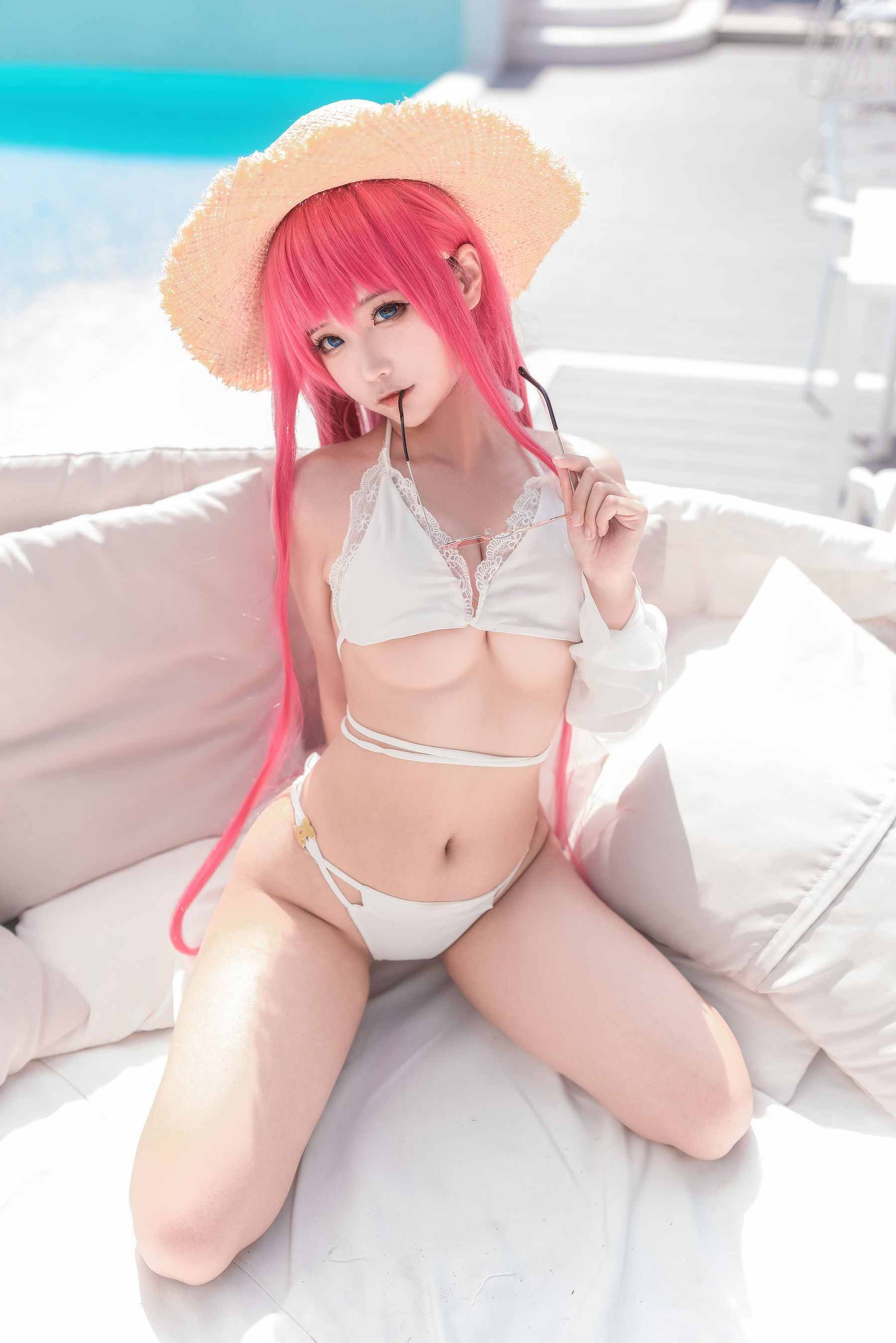 Internet Celebrity COSER Photobook] Anime Blogger Stun Mo Mo - 's Holiday Sukuv