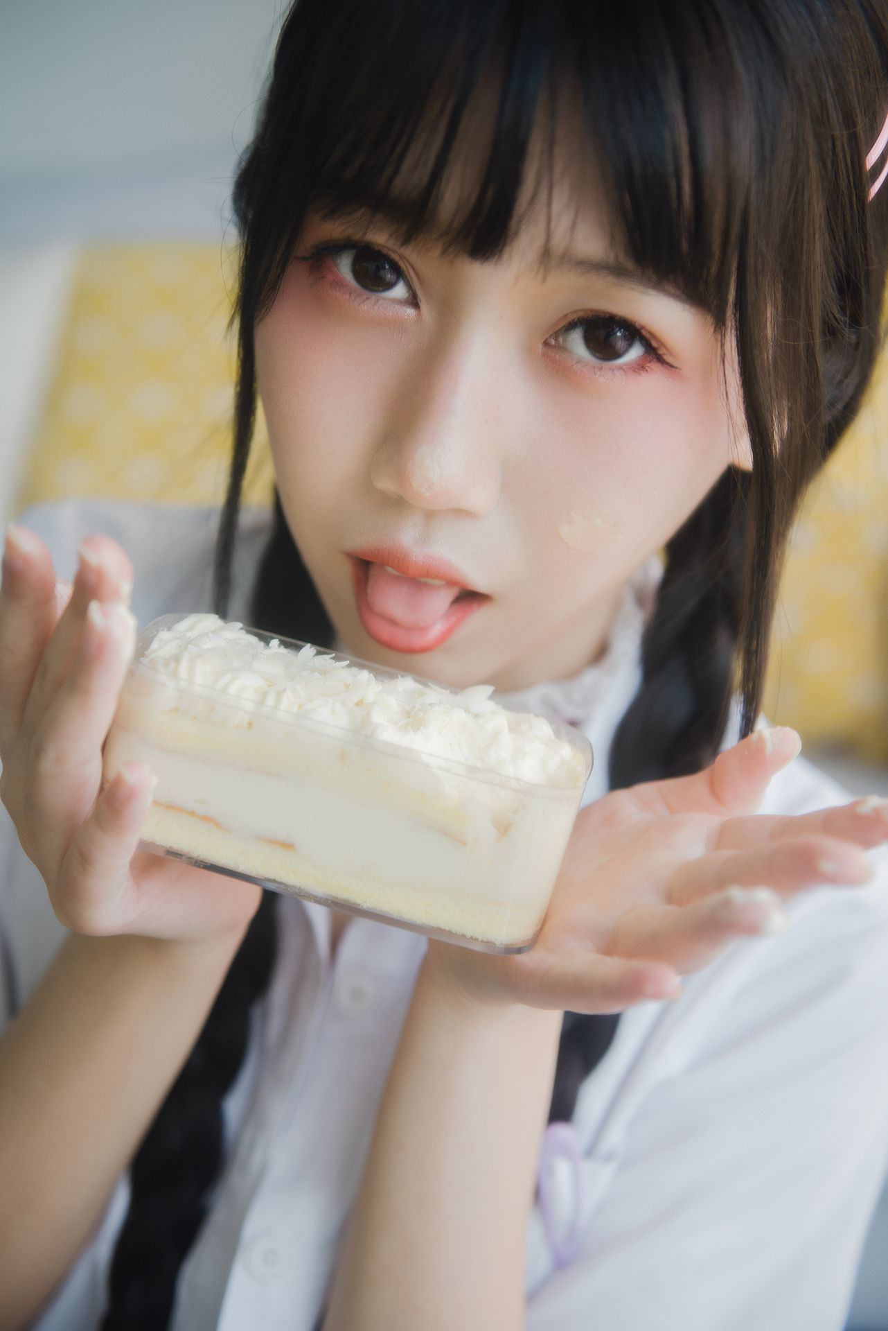 Internet Celebrity Coser Photobook] Popular Weibo Coser Bu Dai Mao - Creamy Girl